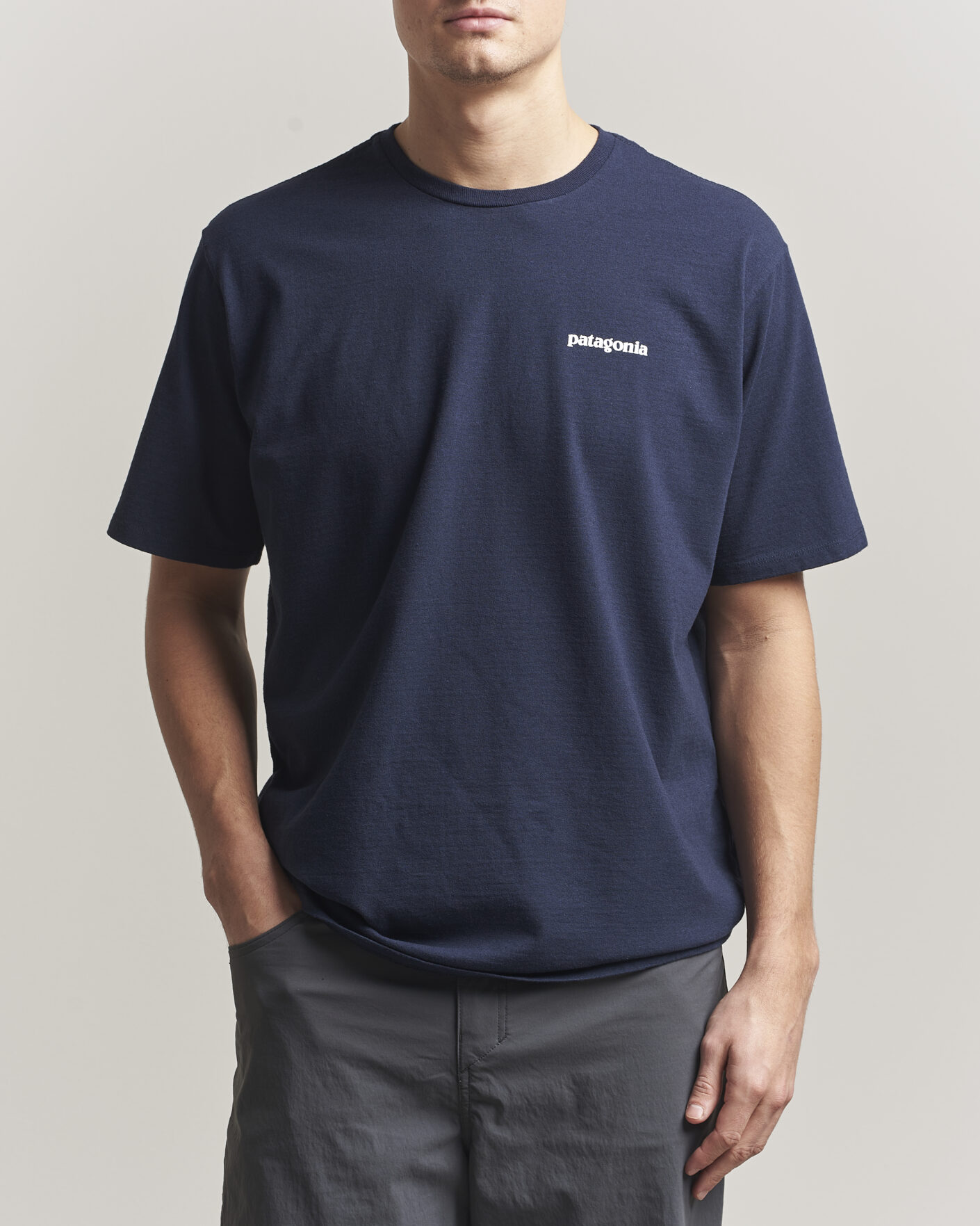 Herre | T-Shirts | Patagonia | P-6 Logo T-Shirt New Navy