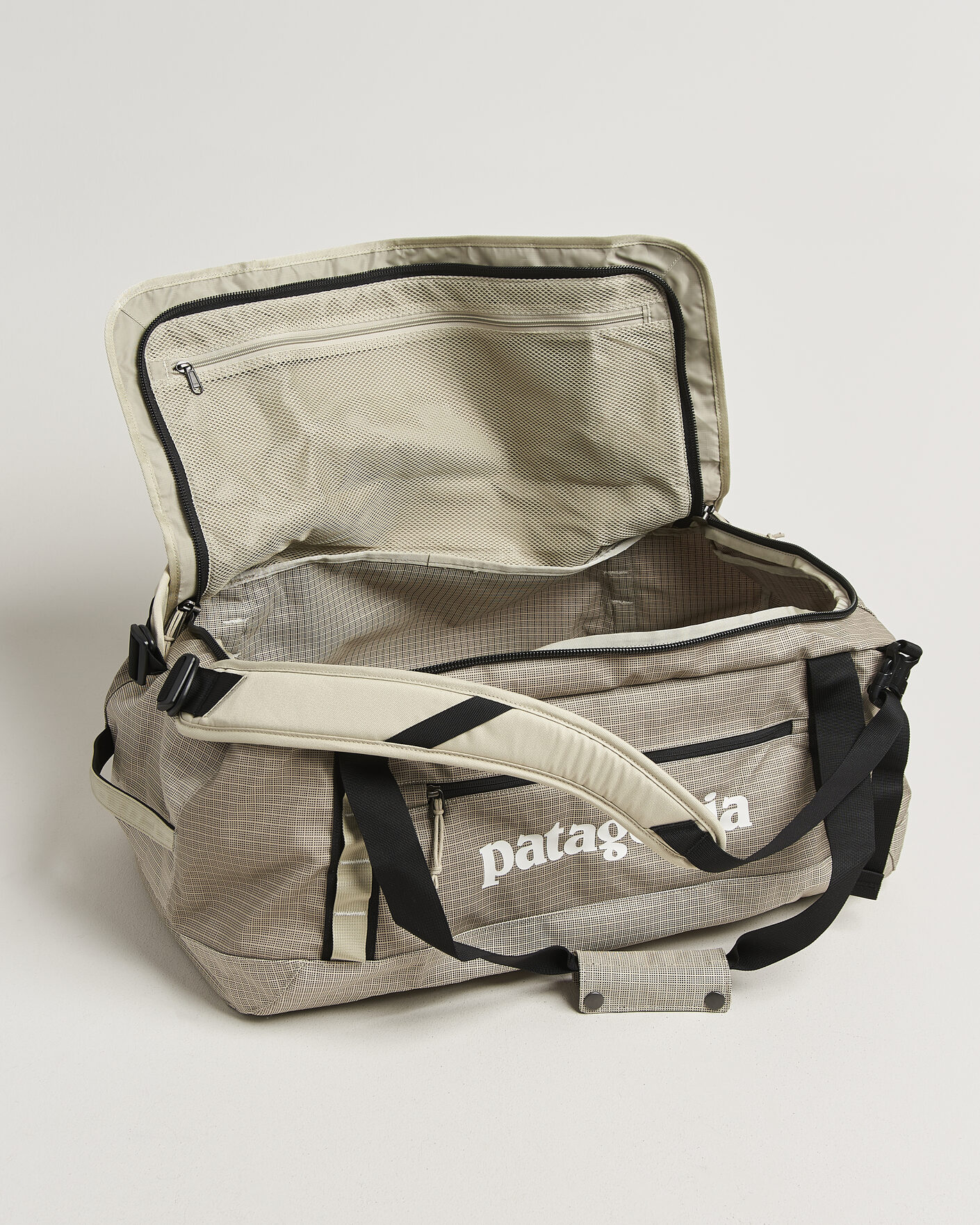 Herre | Tasker | Patagonia | Black Hole Duffel 55L Weathered Stone