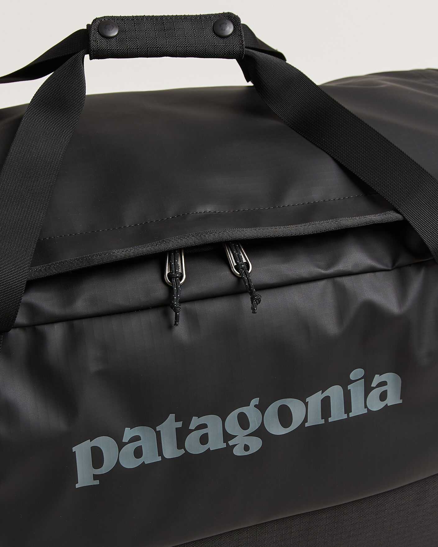 Herre | Tasker | Patagonia | Black Hole Wheeled Duffel 70L Black
