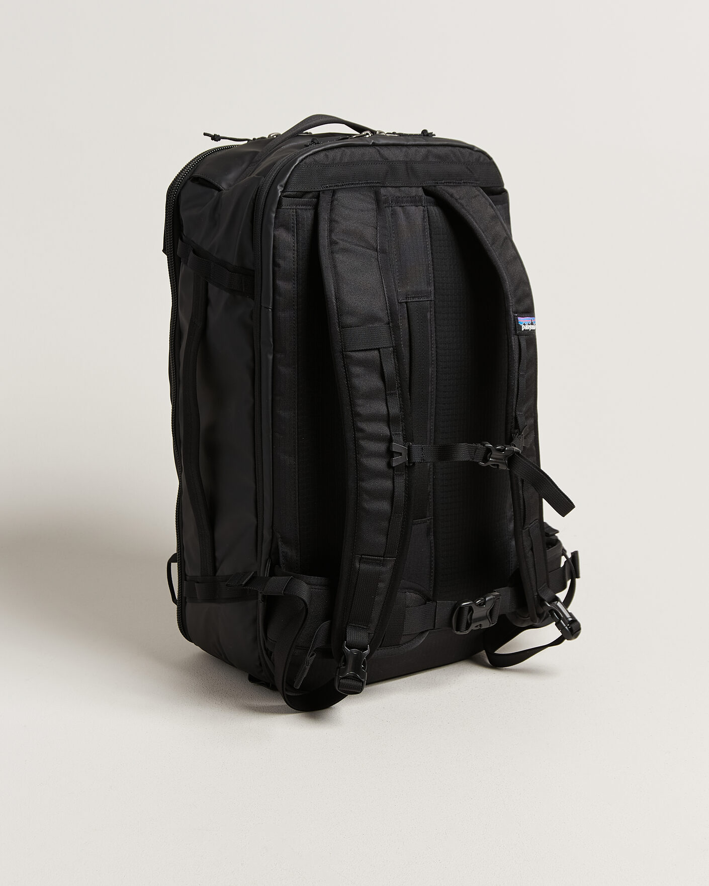 Herre | Tasker | Patagonia | Black Hole Mini MLC Black