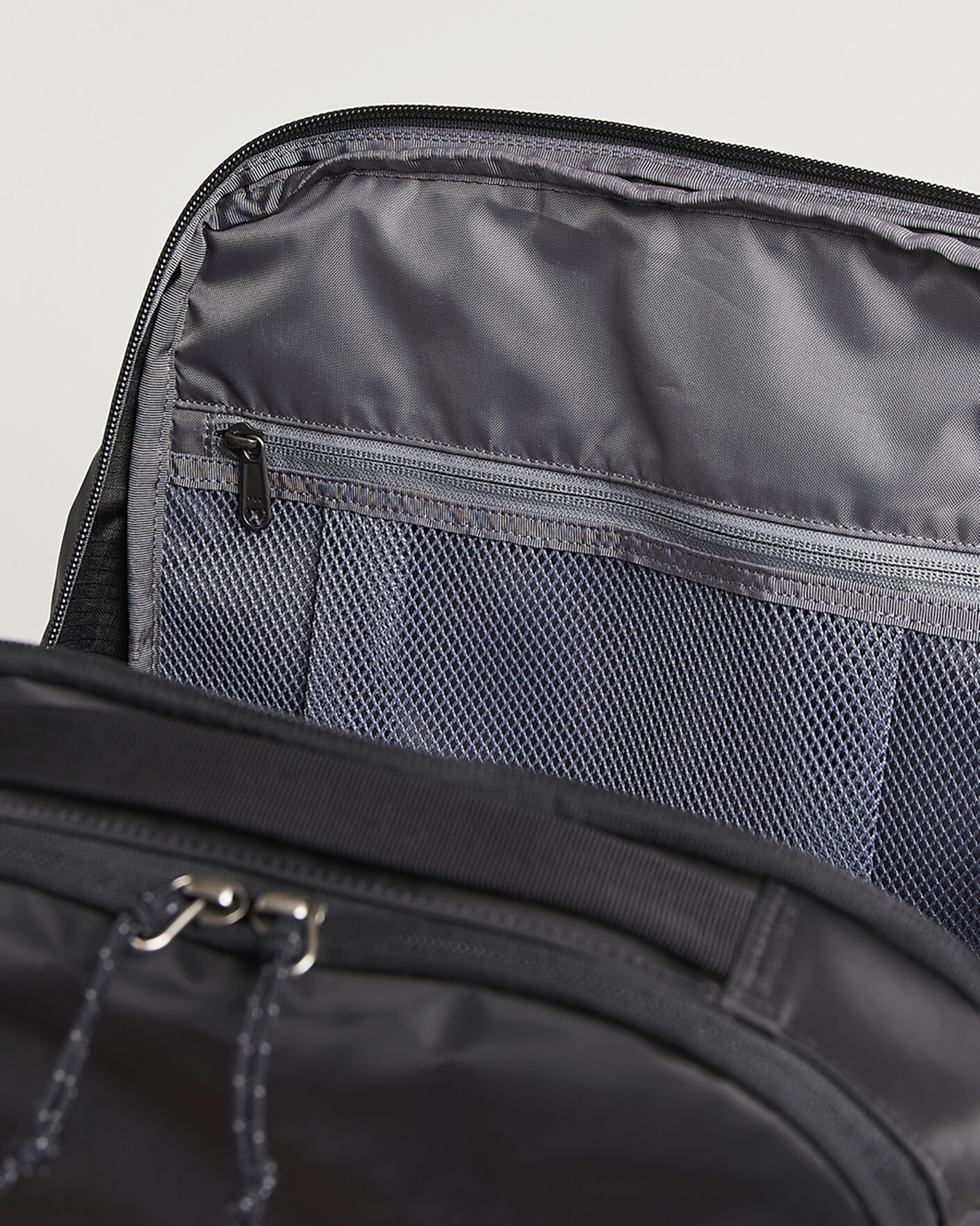 Herre | Tasker | Patagonia | Black Hole Pack 32L Black