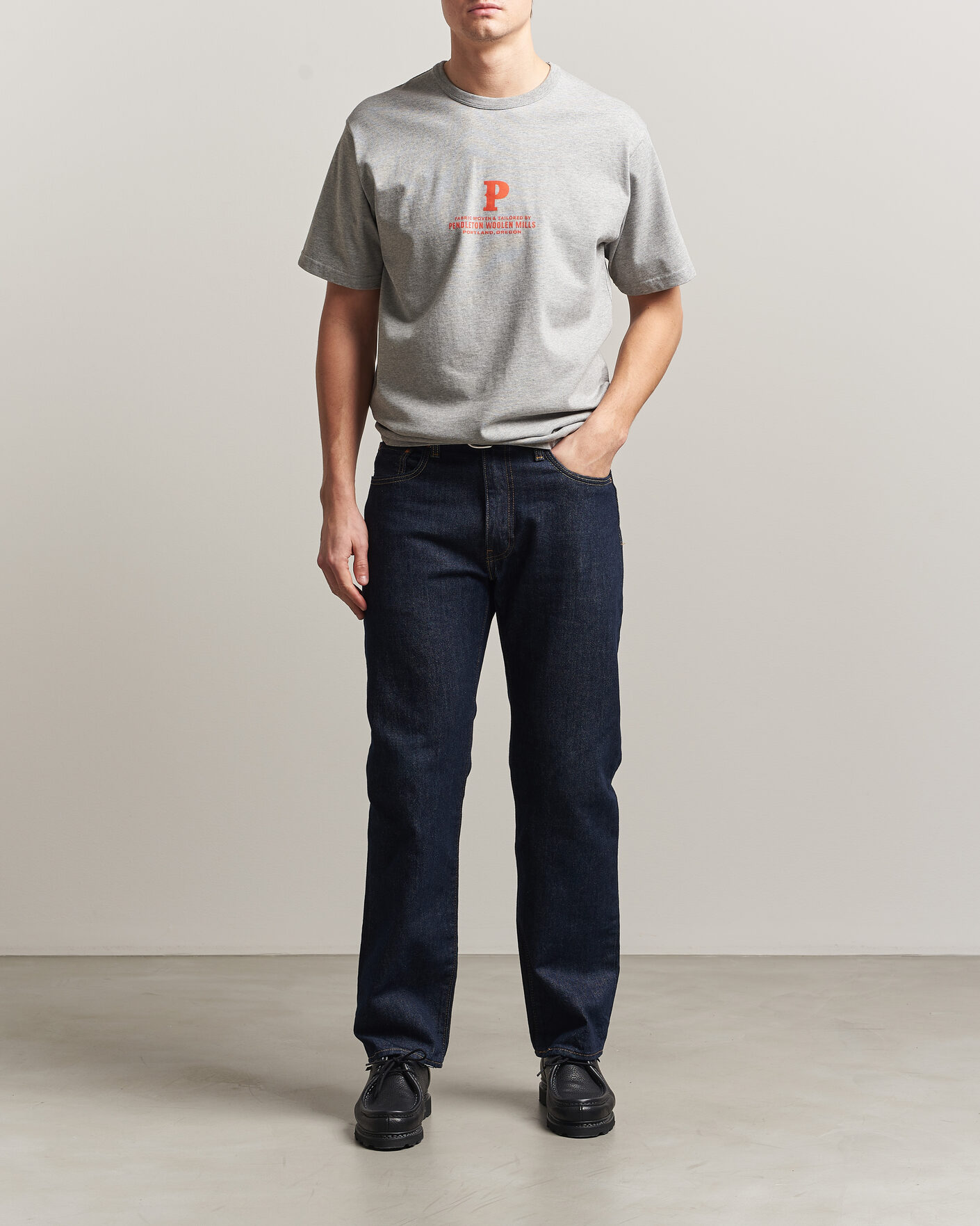 Herre | T-Shirts | Pendleton | Heavyweight P Tee Ash Heather Grey