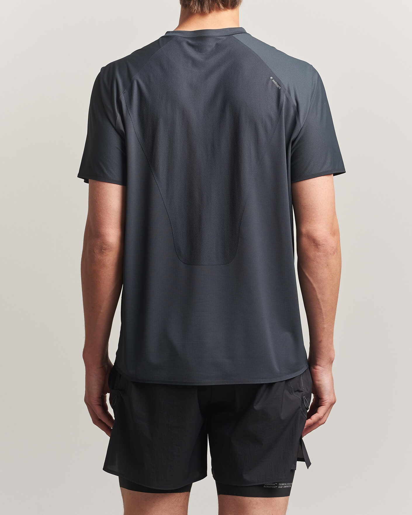 Herre | T-Shirts | Satisfy | AuraLite UV T-Shirt Black