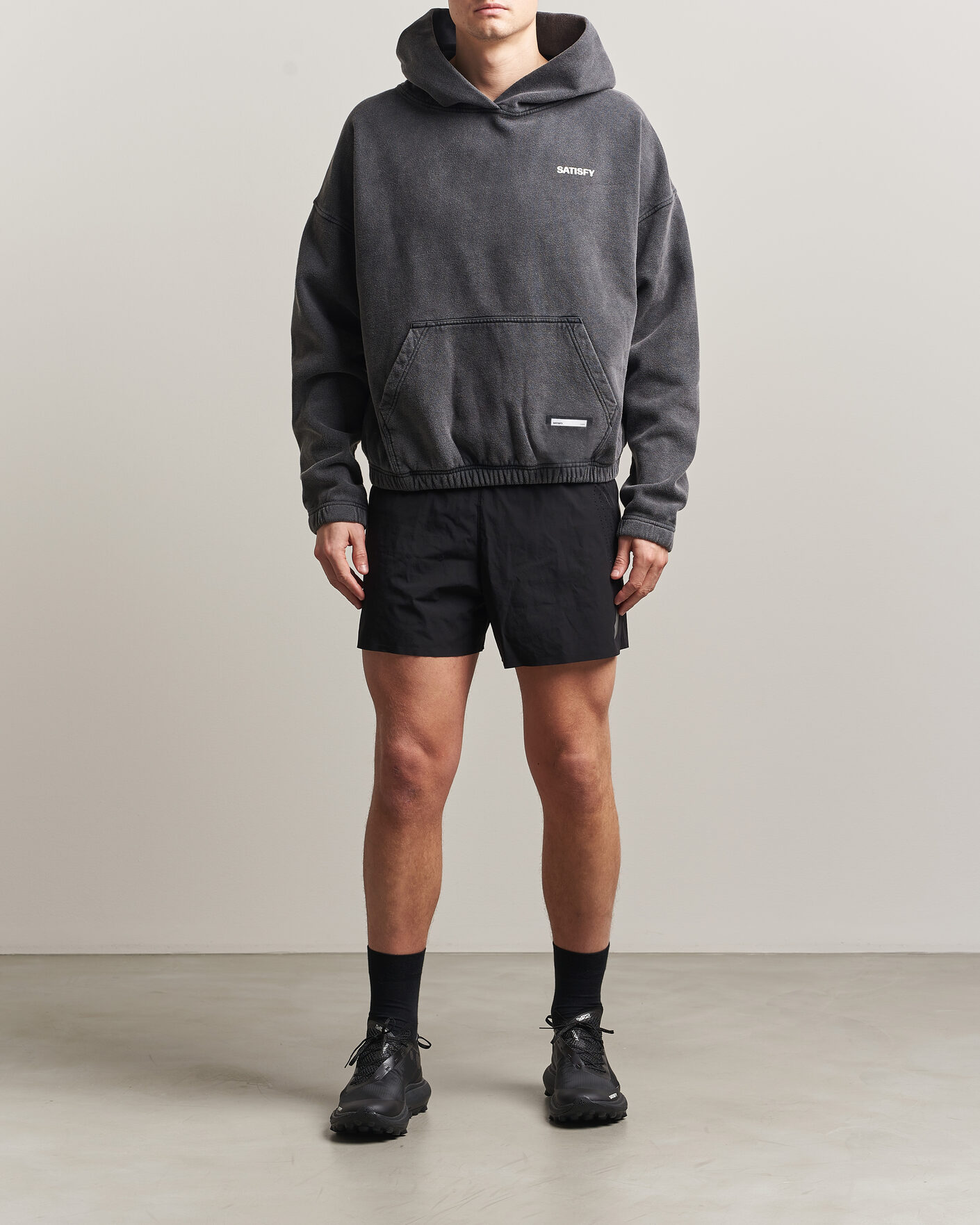 Herre | Trøjer | Satisfy | SoftCell Hoodie Aged Black