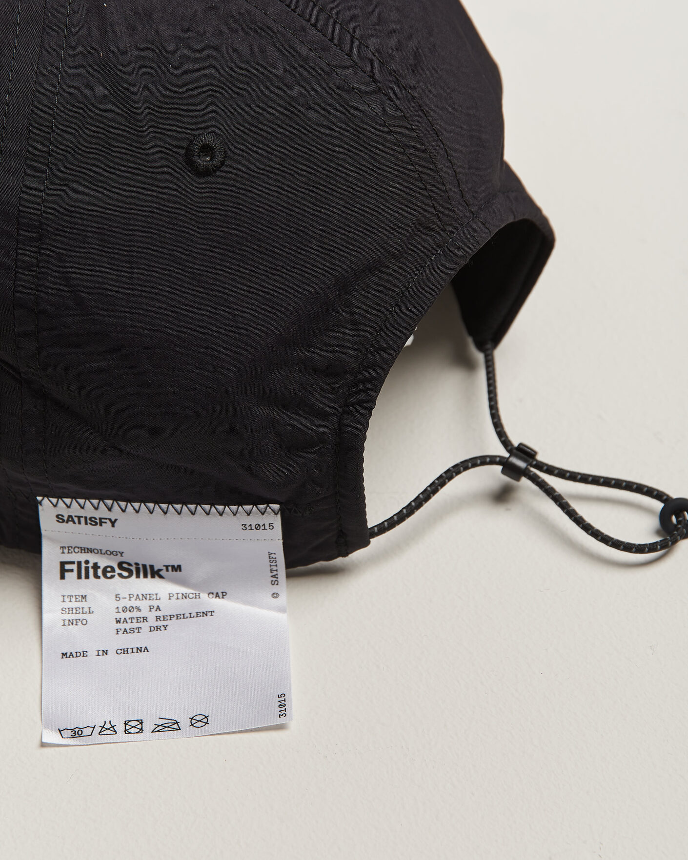Herre | Hatte & kasketter | Satisfy | FliteSilk 5 Panel Cap Black Eagle
