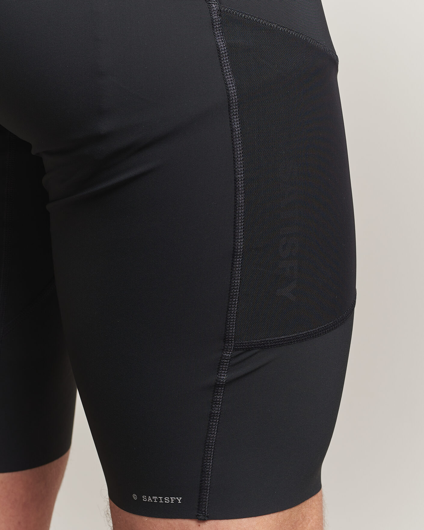 Herre | Shorts | Satisfy | TechSilk Evo 9 Half Tight Black