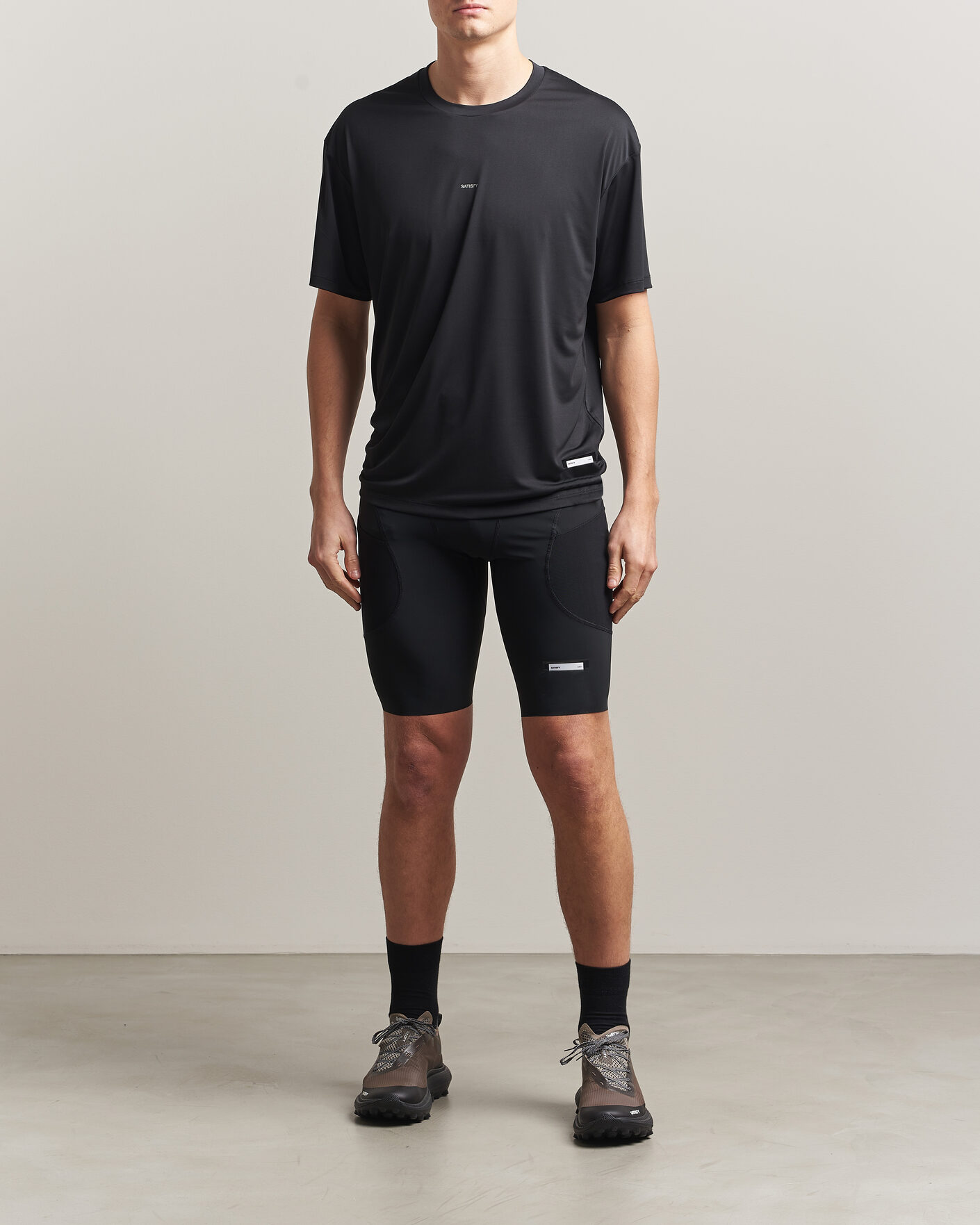 Herre | T-Shirts | Satisfy | AuraLite T-Shirt Black