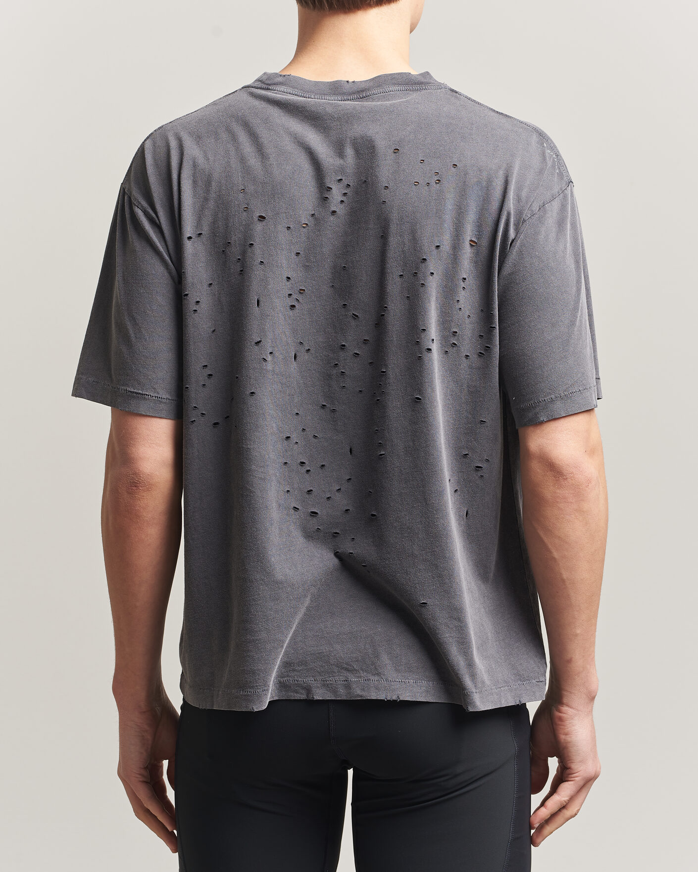 Herre | T-Shirts | Satisfy | MothTech Small Logo T-Shirt Aged Black