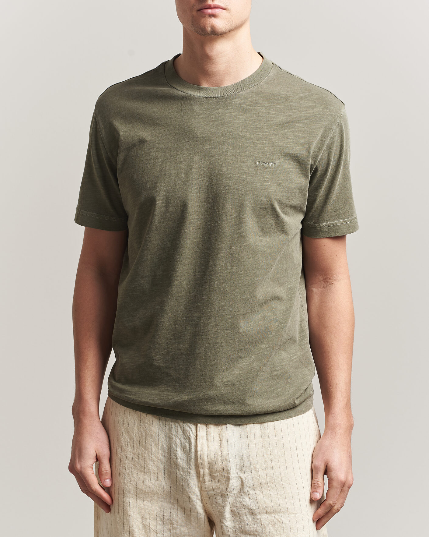 Herre | T-Shirts | Gant | Washed Slub T-Shirt Dry Herb Green