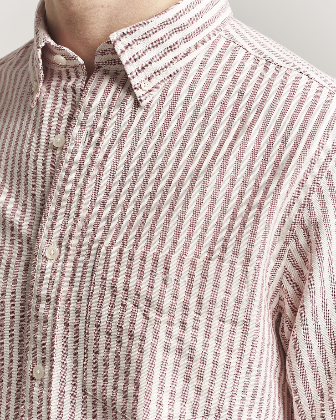 Herre | Skjorter | GANT | Regular Fit Textured Striped Shirt Rose Red