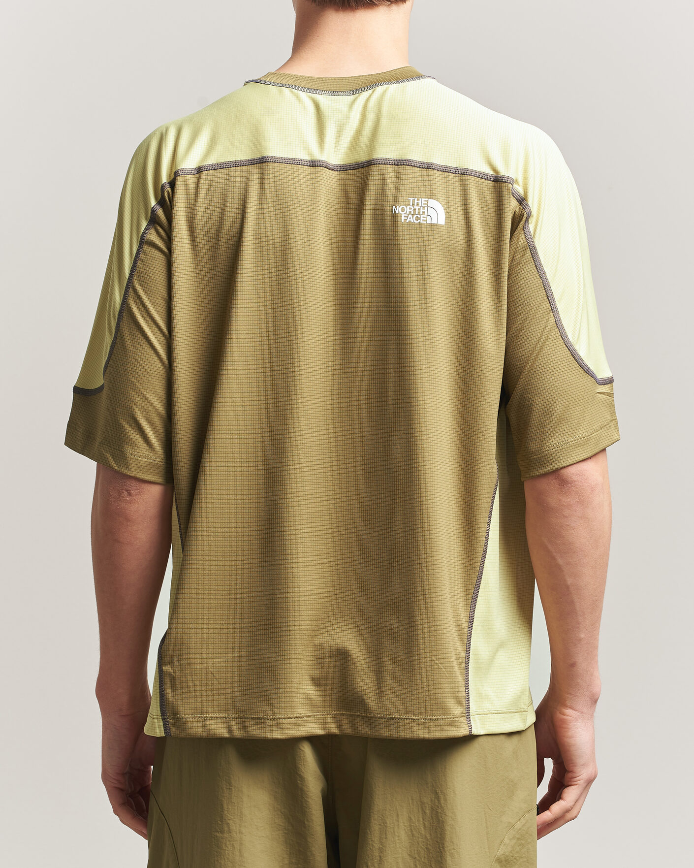 Herre | T-Shirts | The North Face | NSE Lightrange T-Shirt Cedar