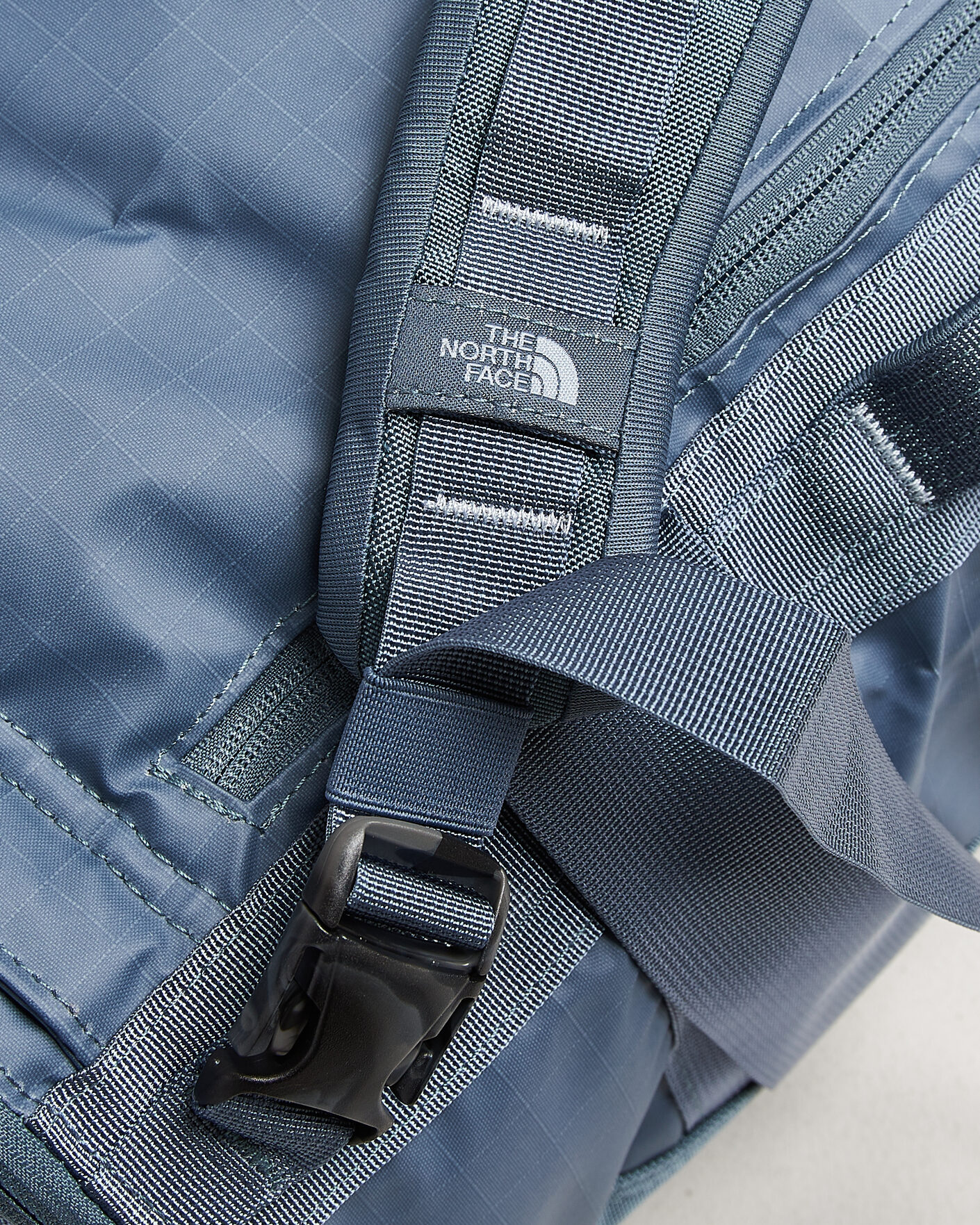 Herre | Tasker | The North Face | Base Camp Voyager Duffel 42 Granite Grey