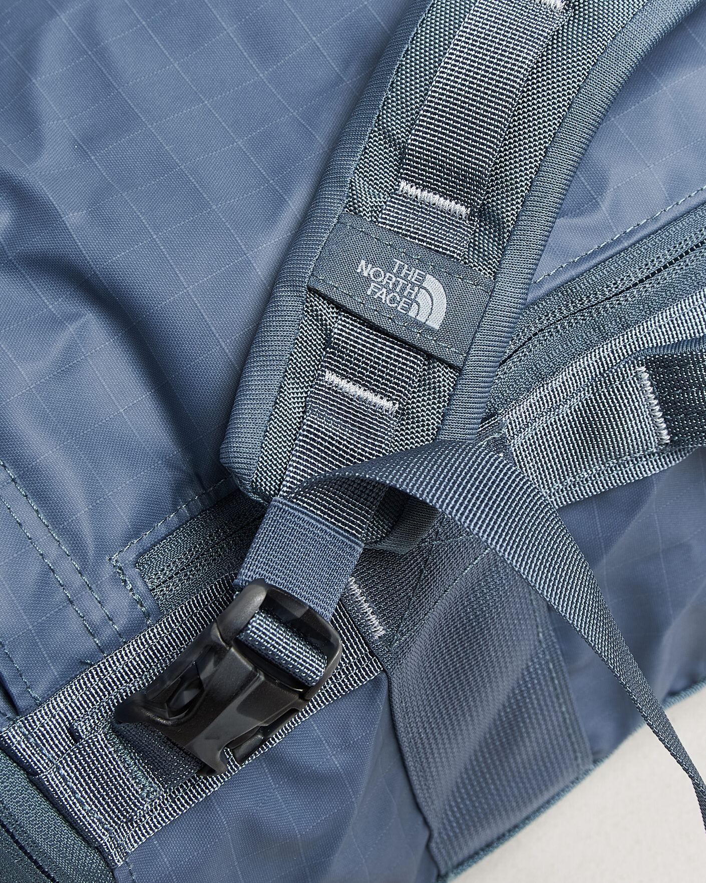Herre | Tasker | The North Face | Base Camp Voyager Duffel 32 Granite Grey