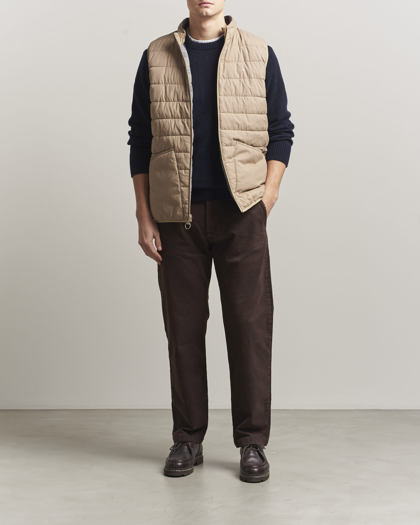 Herre | Veste | Barbour Lifestyle | Reversible Tartan Puffer Gilet Dress Tartan