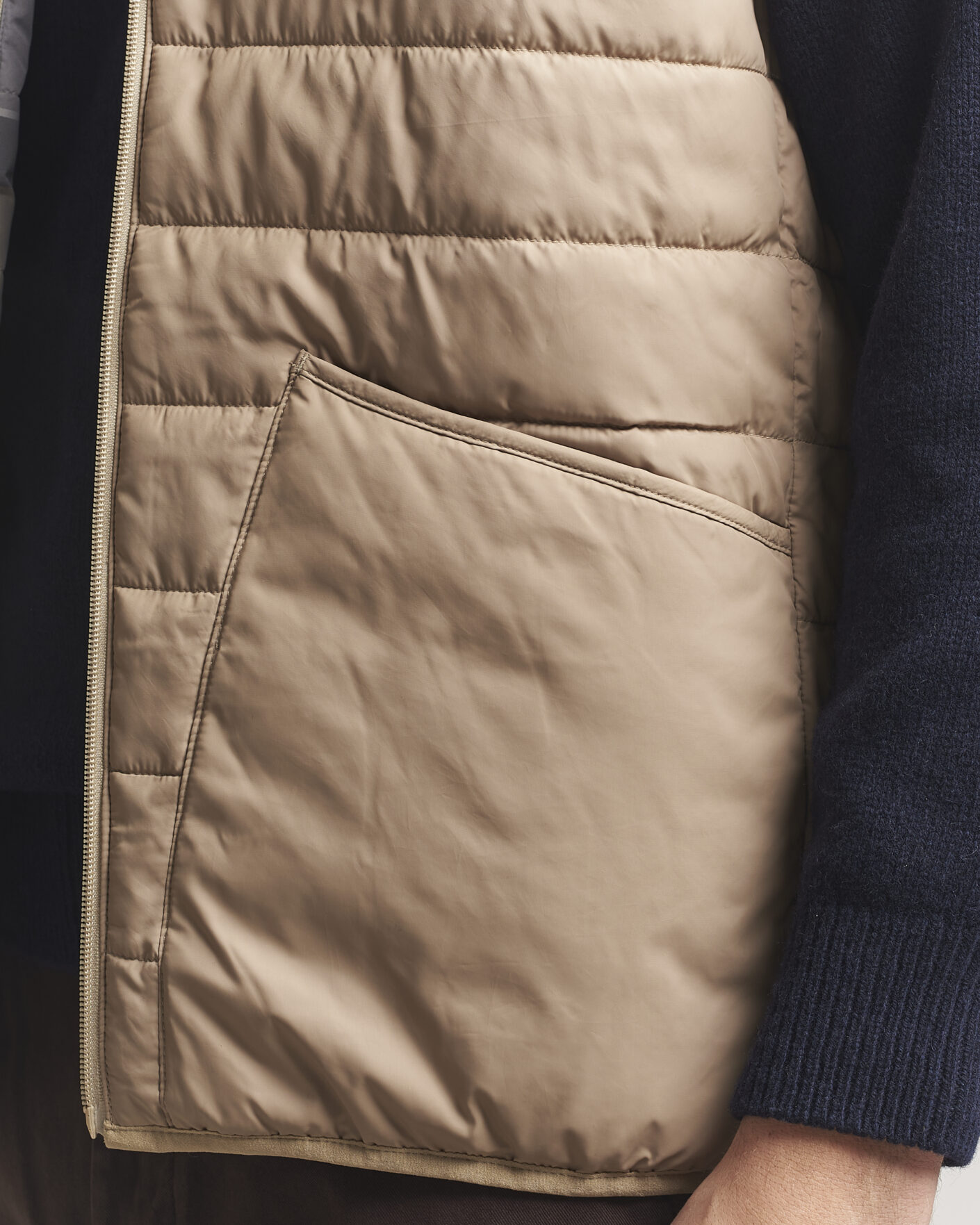 Herre | Veste | Barbour Lifestyle | Reversible Tartan Puffer Gilet Dress Tartan