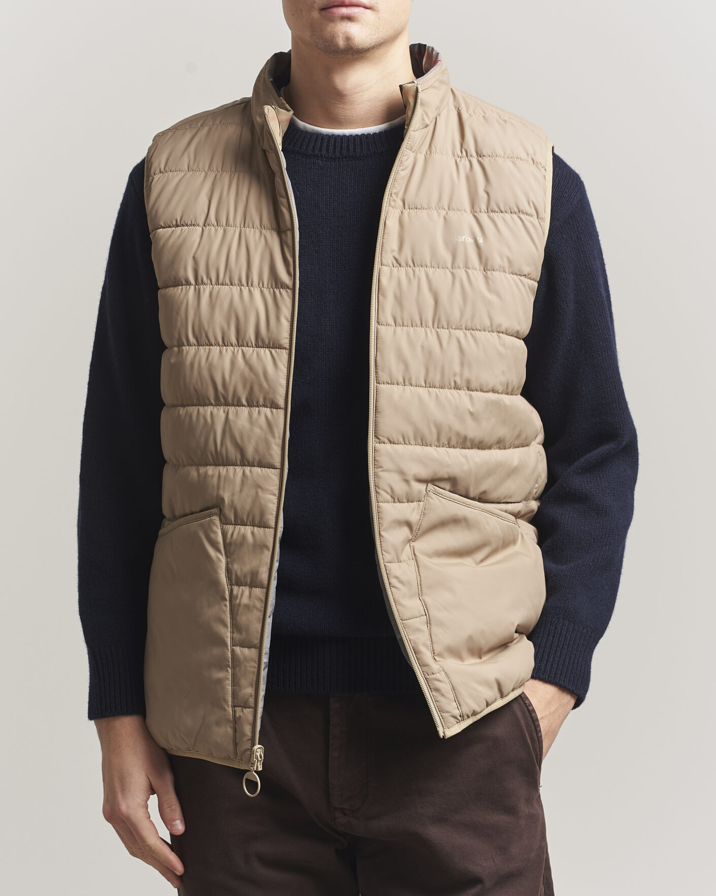 Herre | Veste | Barbour Lifestyle | Reversible Tartan Puffer Gilet Dress Tartan