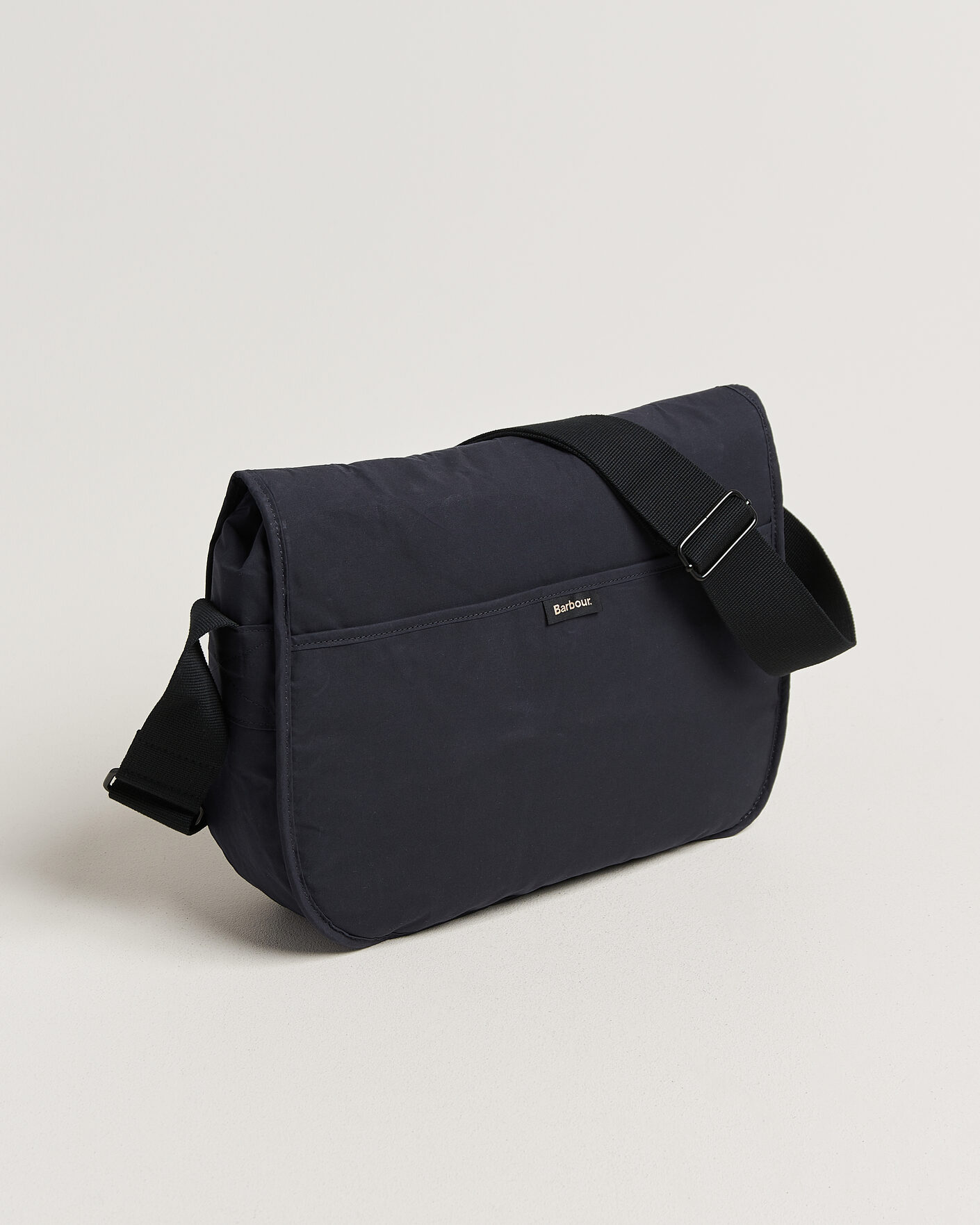 Herre | Tasker | Barbour Lifestyle | Transport Riever Shoulder Bag Navy