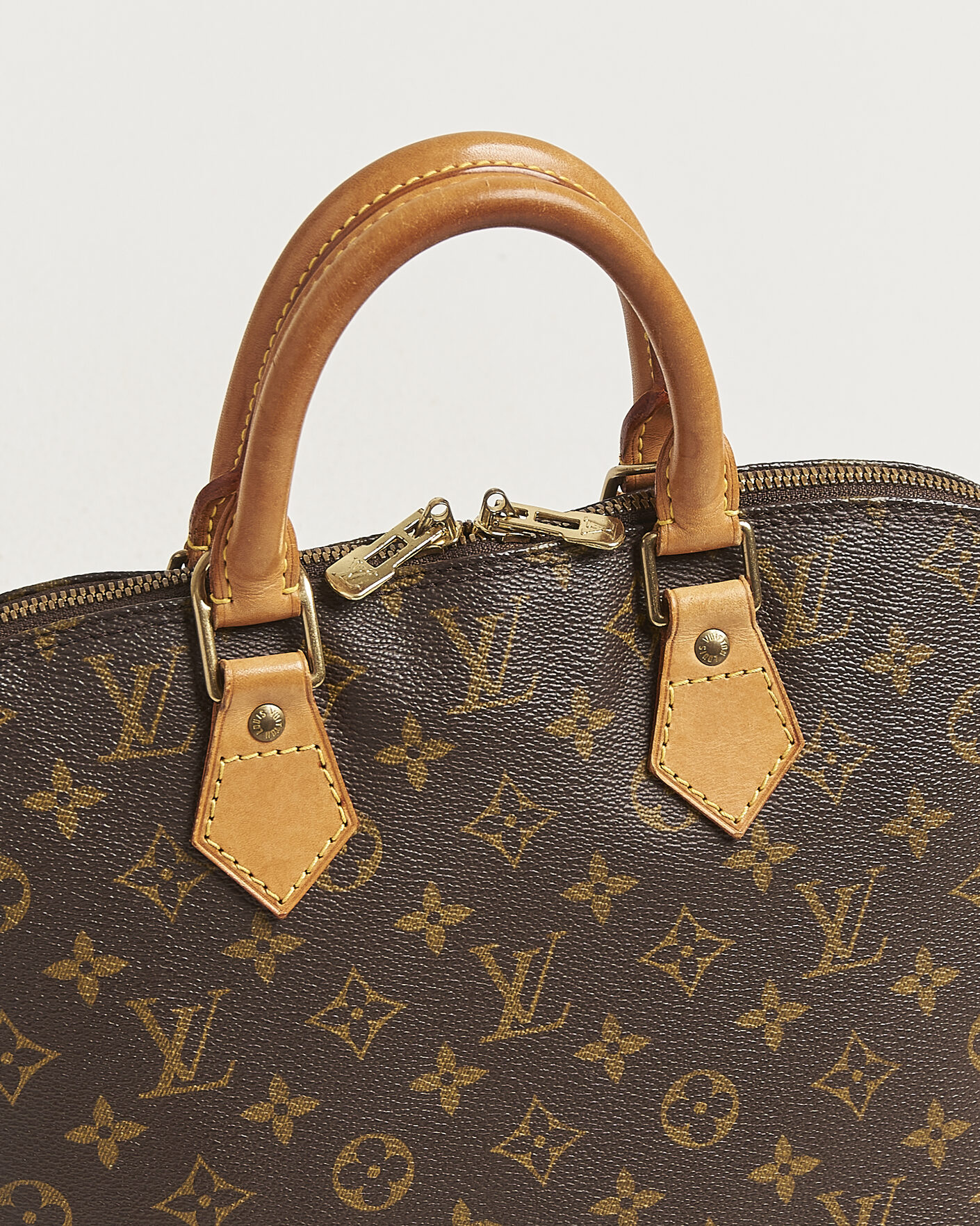 Herre | Pre-Owned & Vintage Bags | Louis Vuitton Pre-Owned | Alma Bag PM Monogram