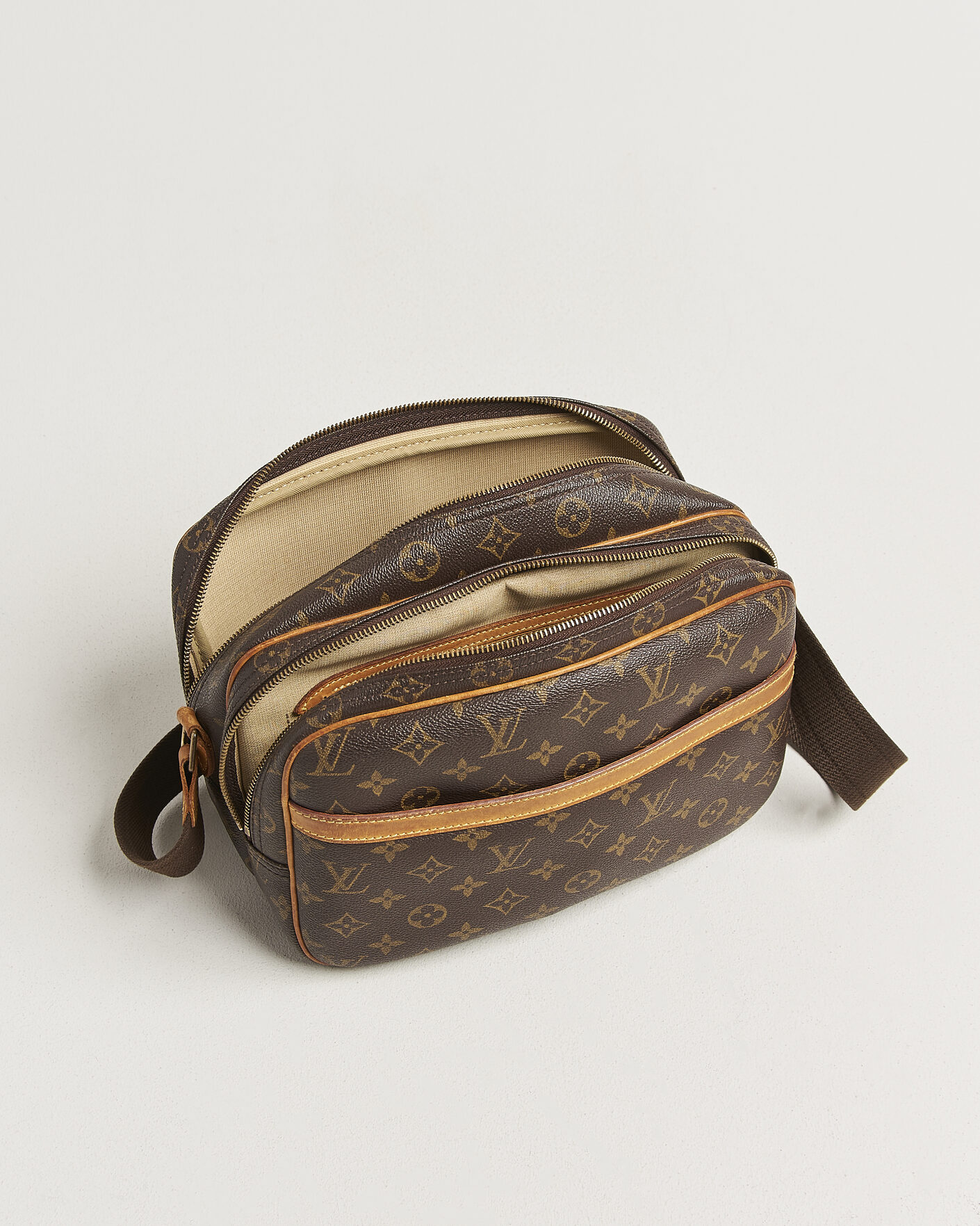 Herre | Pre-Owned & Vintage Bags | Louis Vuitton Pre-Owned | Reporter Bag PM Monogram