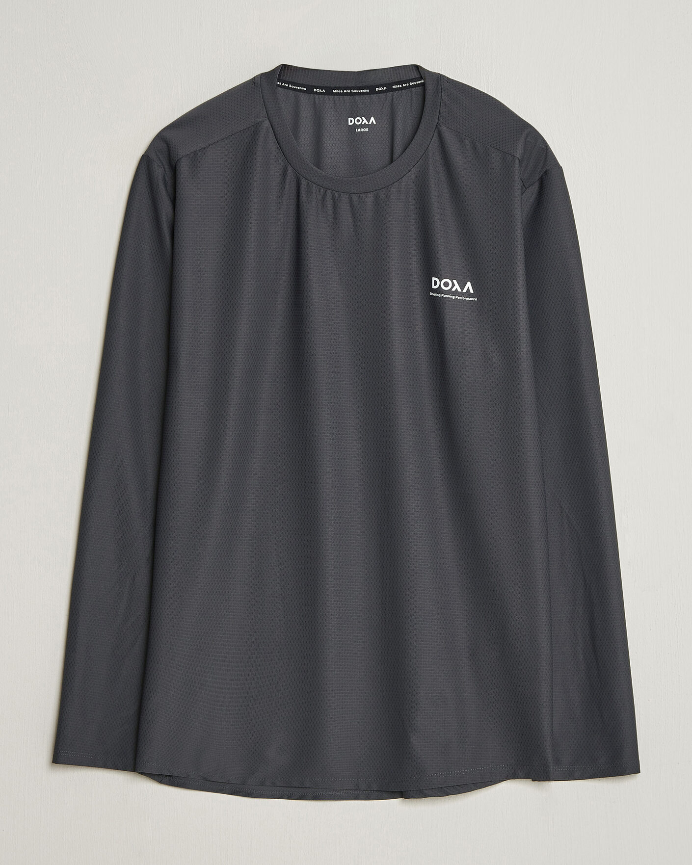 Herre | T-Shirts | DOXA | Rerun Long Sleeve T-Shirt Raven