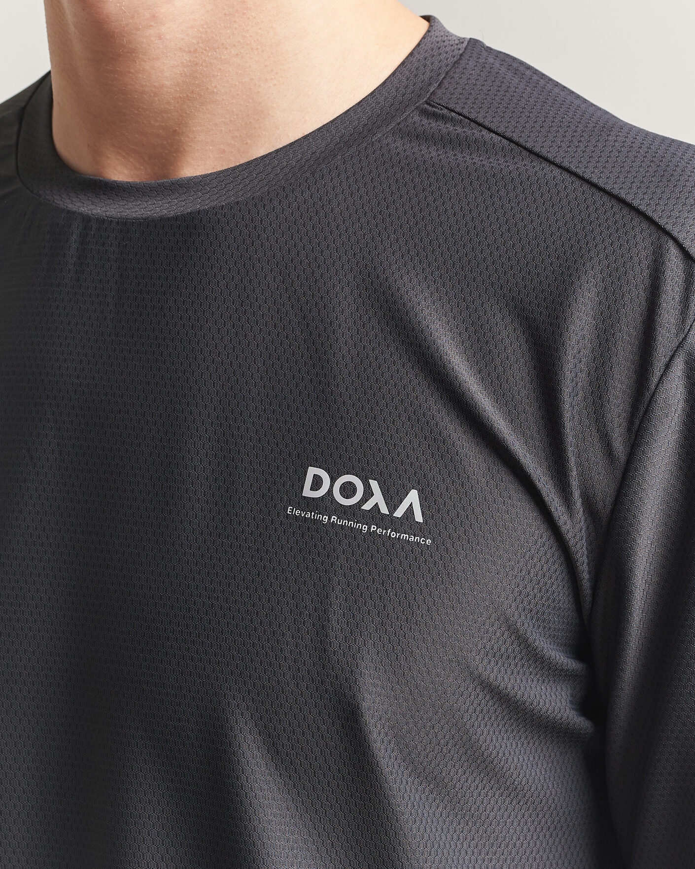Herre | T-Shirts | DOXA | Rerun Long Sleeve T-Shirt Raven