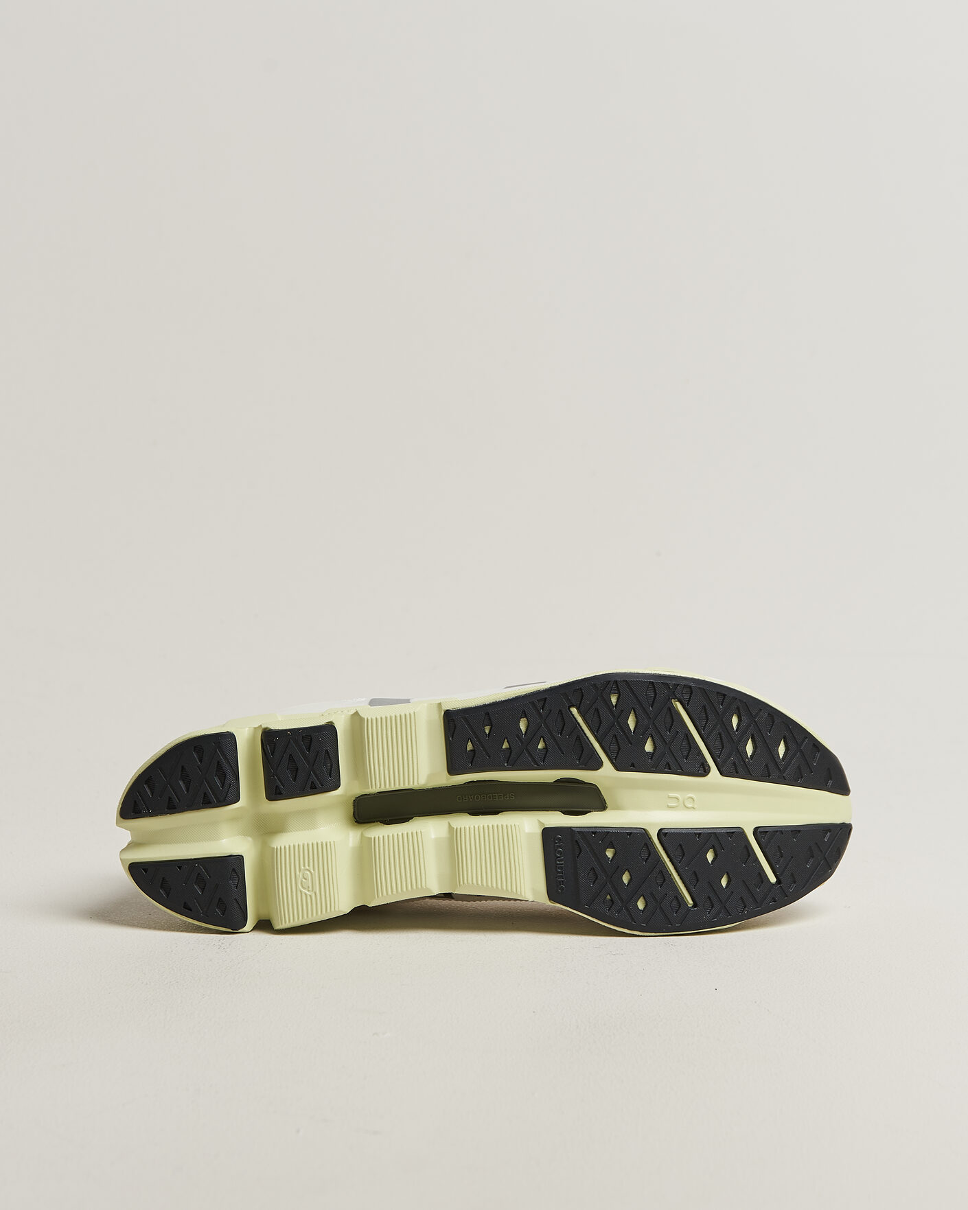 Herre | Løbesko | On | Cloudflow 5  Ivory/Linen