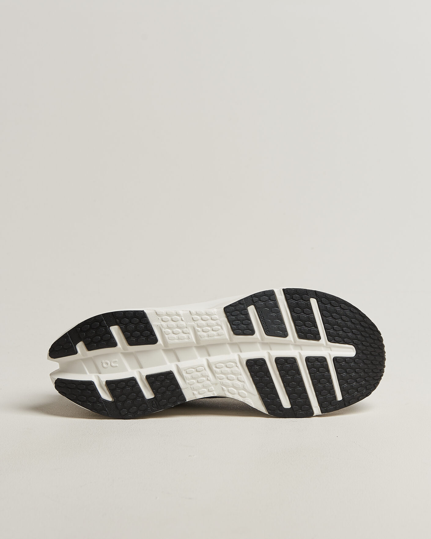 Herre | Løbesko | On | Cloudrunner 3 Black/Ivory