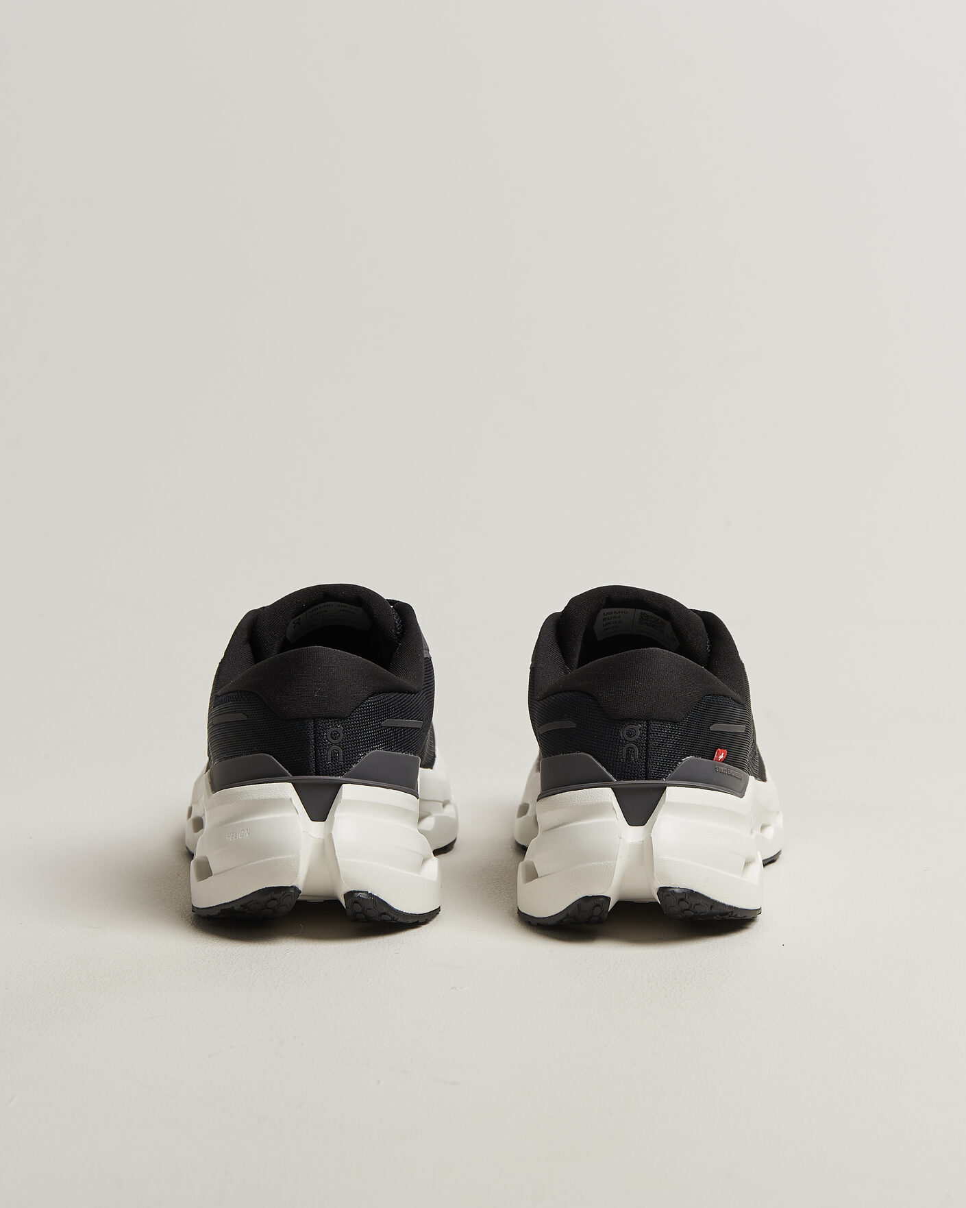 Herre | Løbesko | On | Cloudrunner 3 Black/Ivory