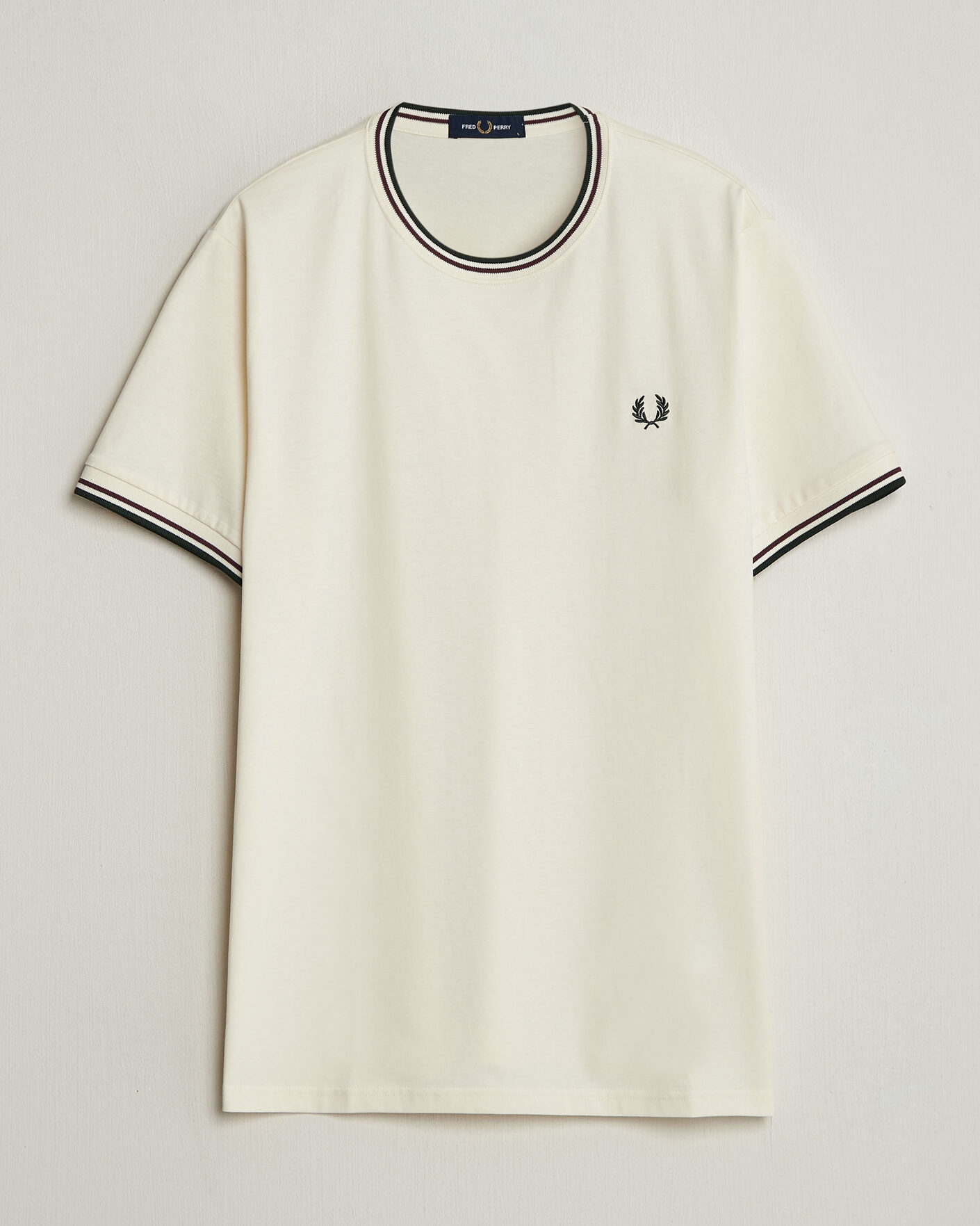 Herre | T-Shirts | Fred Perry | Twin Tipped T-Shirt Ecru