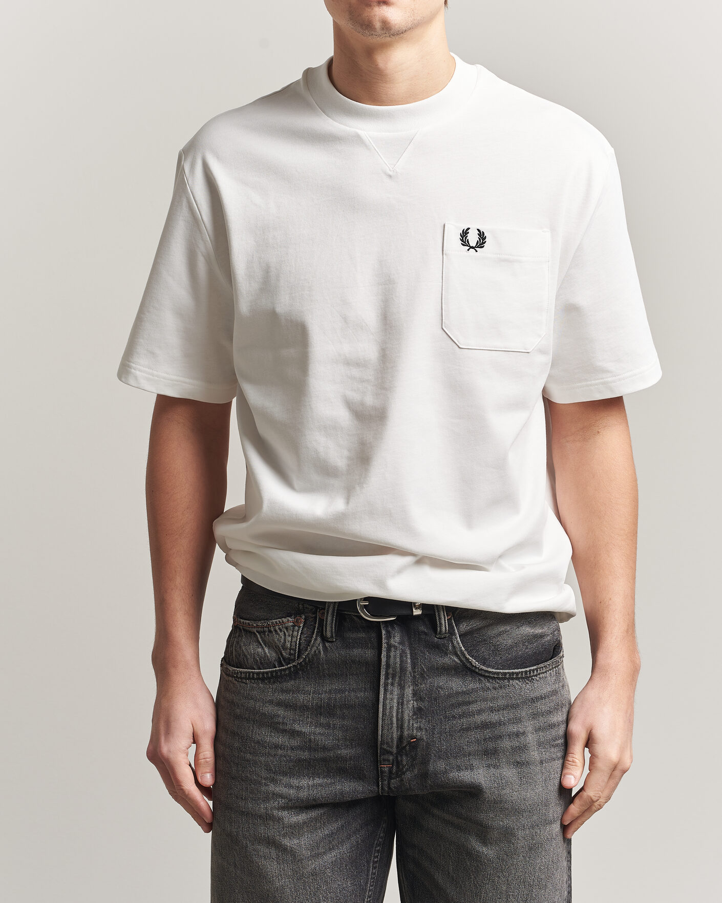 Herre | T-Shirts | Fred Perry | Heavy Pocket T-Shirt Snow White