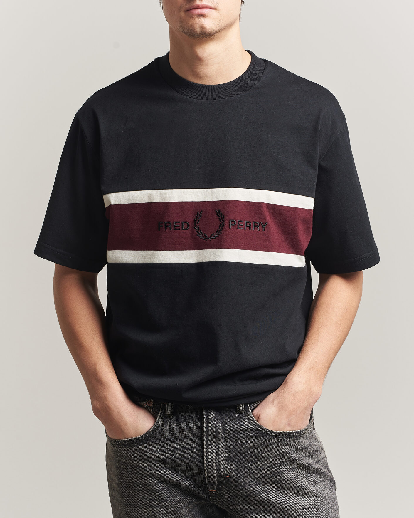 Herre | T-Shirts | Fred Perry | Embroidered Paneled T-Shirt Black