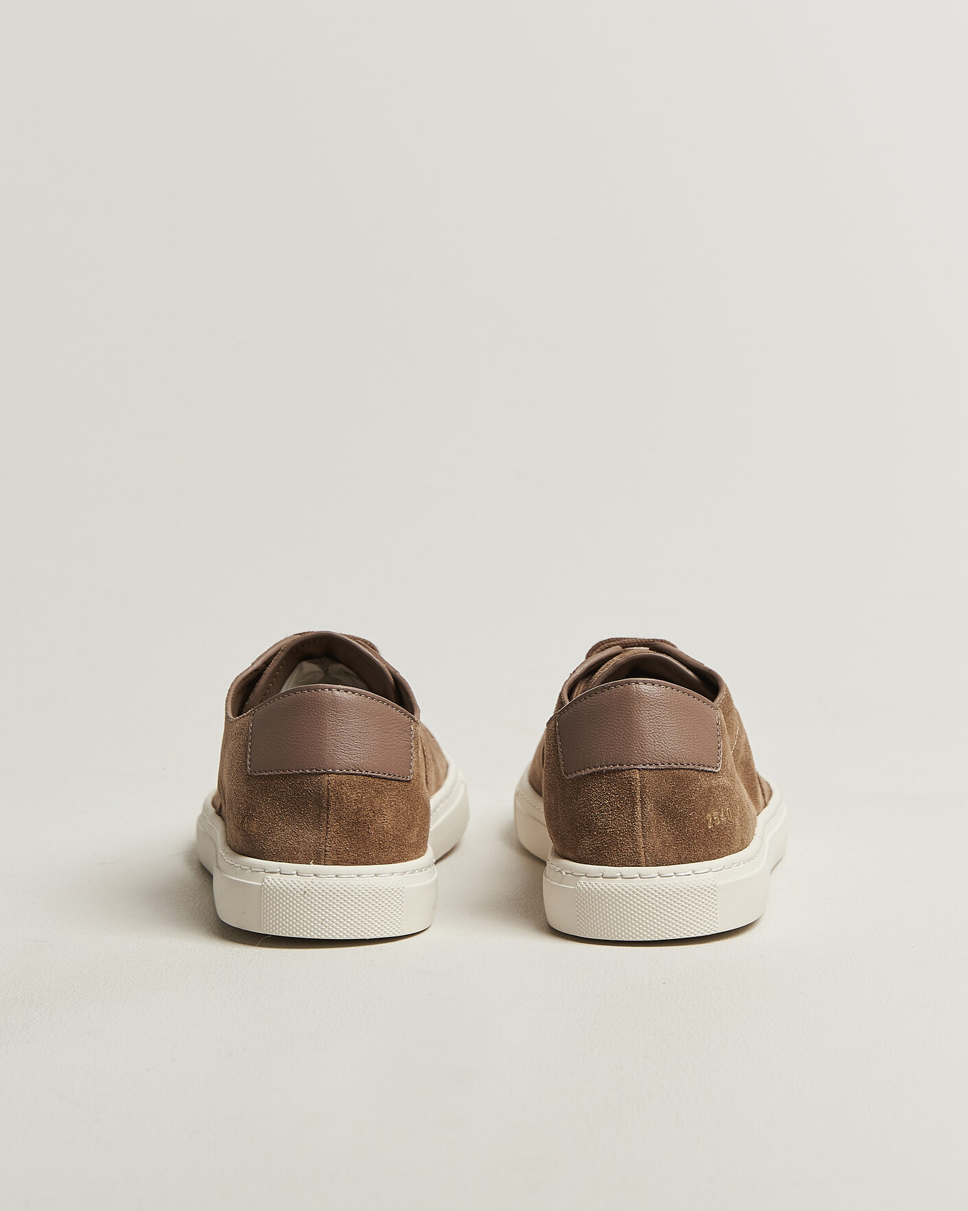 Herre | Sneakers | Common Projects | BBall Slim Deconstructed Suede Sneaker Taupe