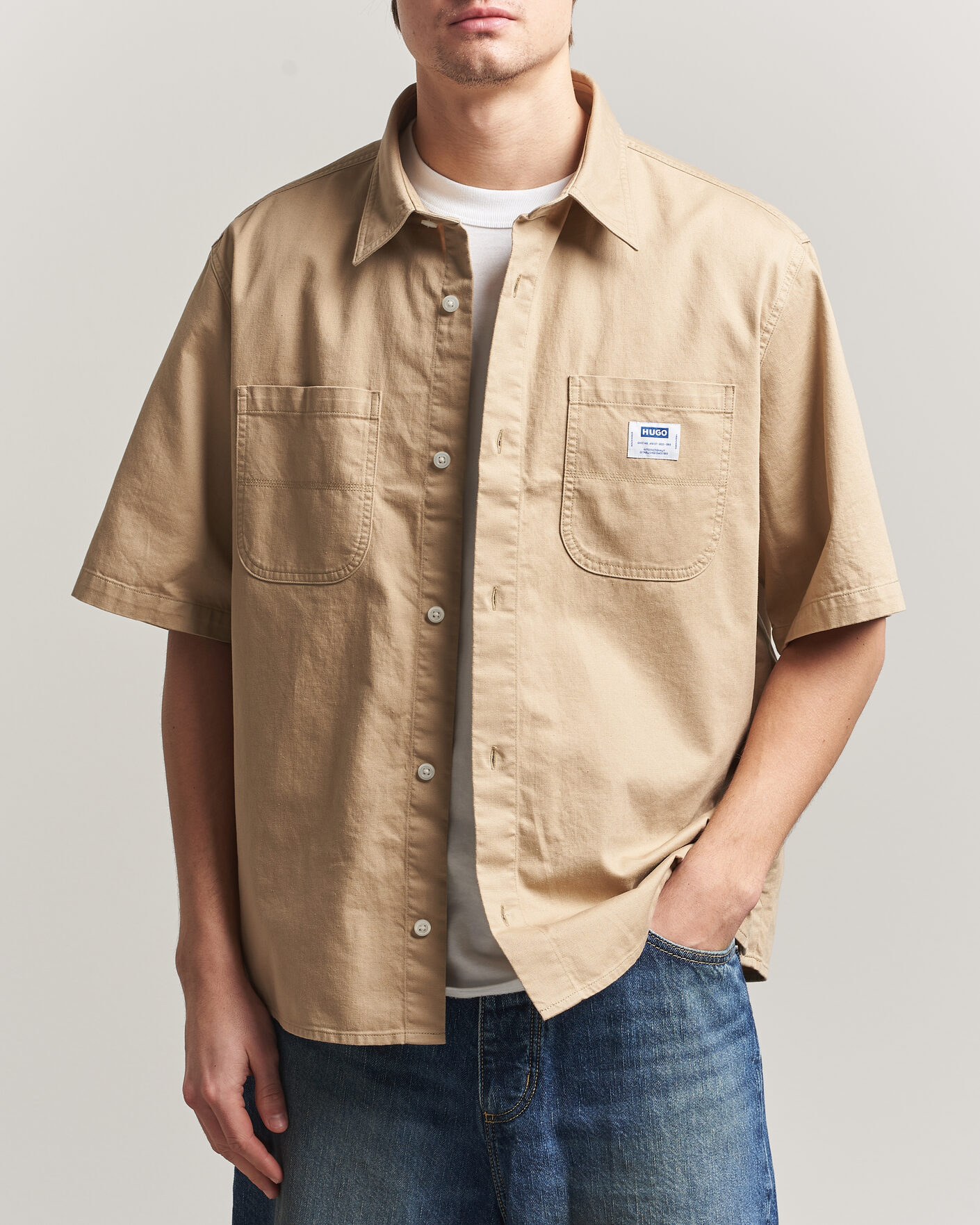 Herre | Skjorter | HUGO | Ebwin Workwear Short Sleeve Shirt Medium Beige