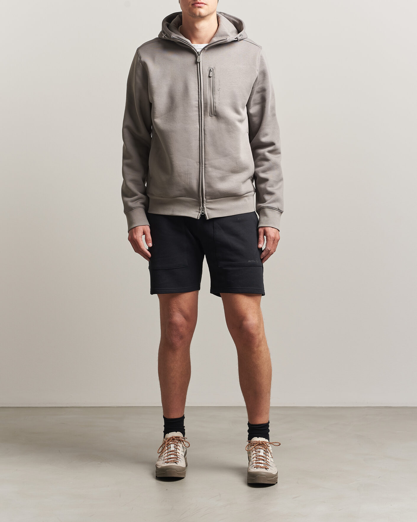 Herre | Trøjer | Sail Racing | Bowman Monochrome Full Zip Hoodie Oyster