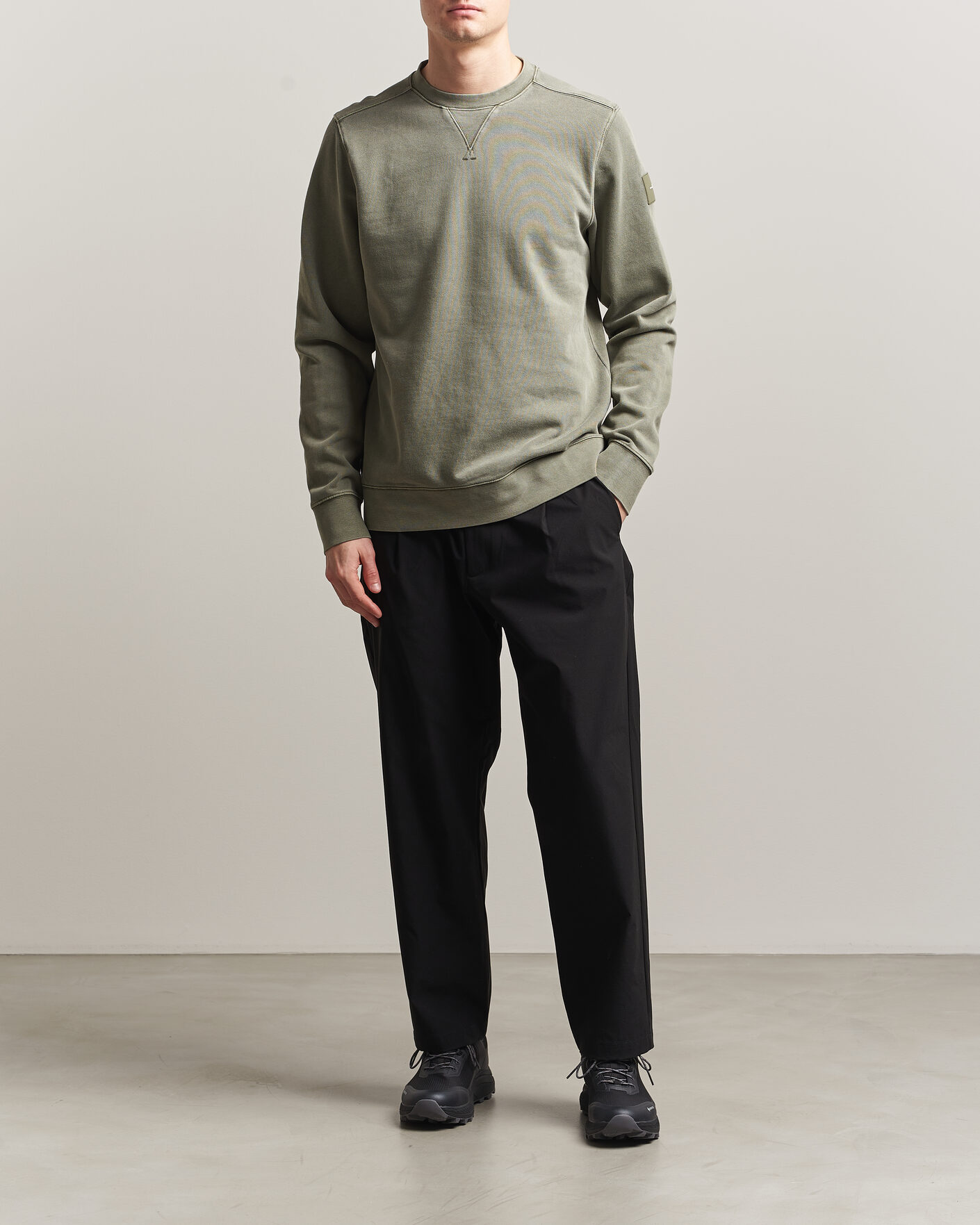 Herre | Trøjer | Sail Racing | Wind Pigment Dyed Sweatshirt Mud Green