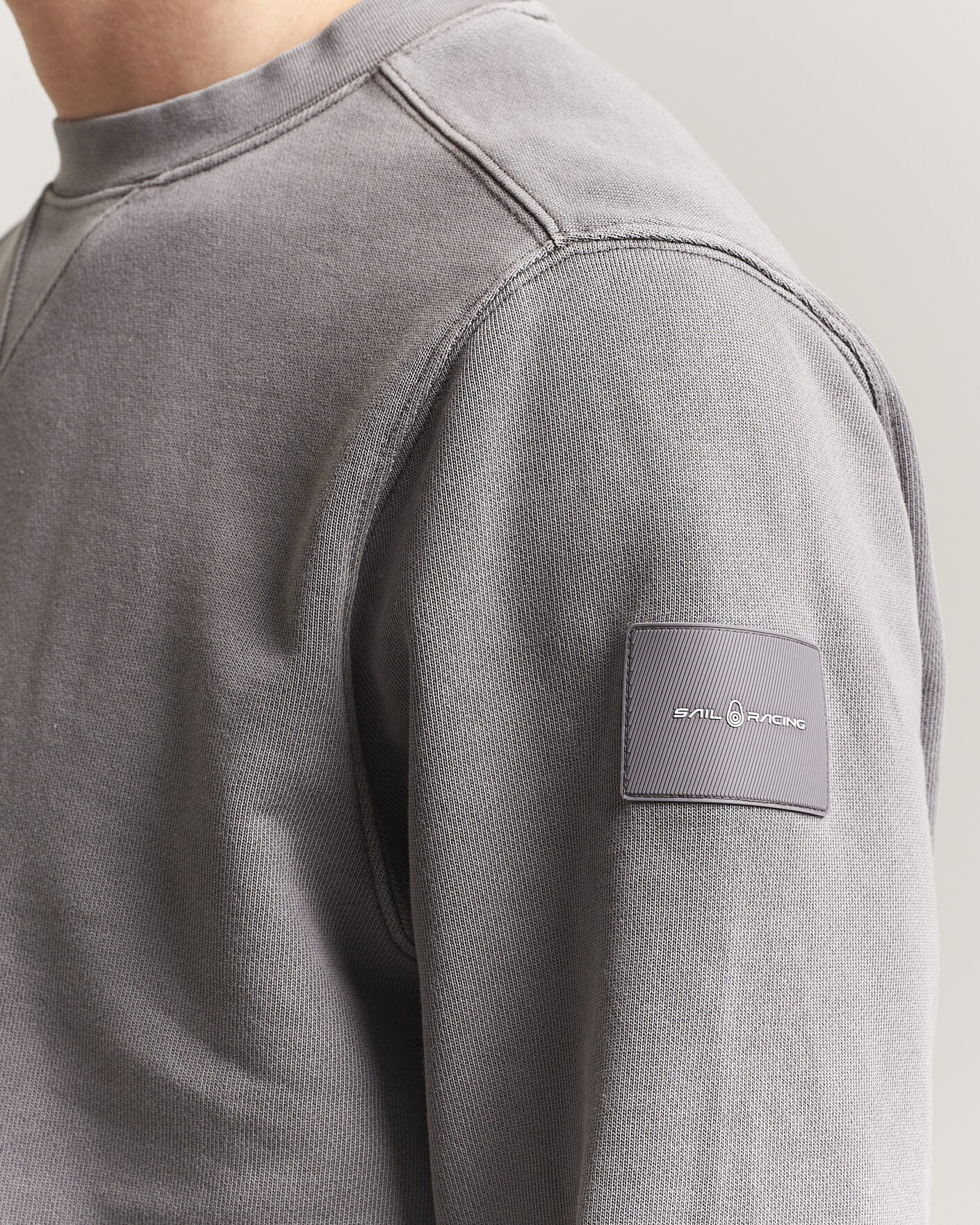 Herre | Trøjer | Sail Racing | Wind Pigment Dyed Sweatshirt Frost Grey