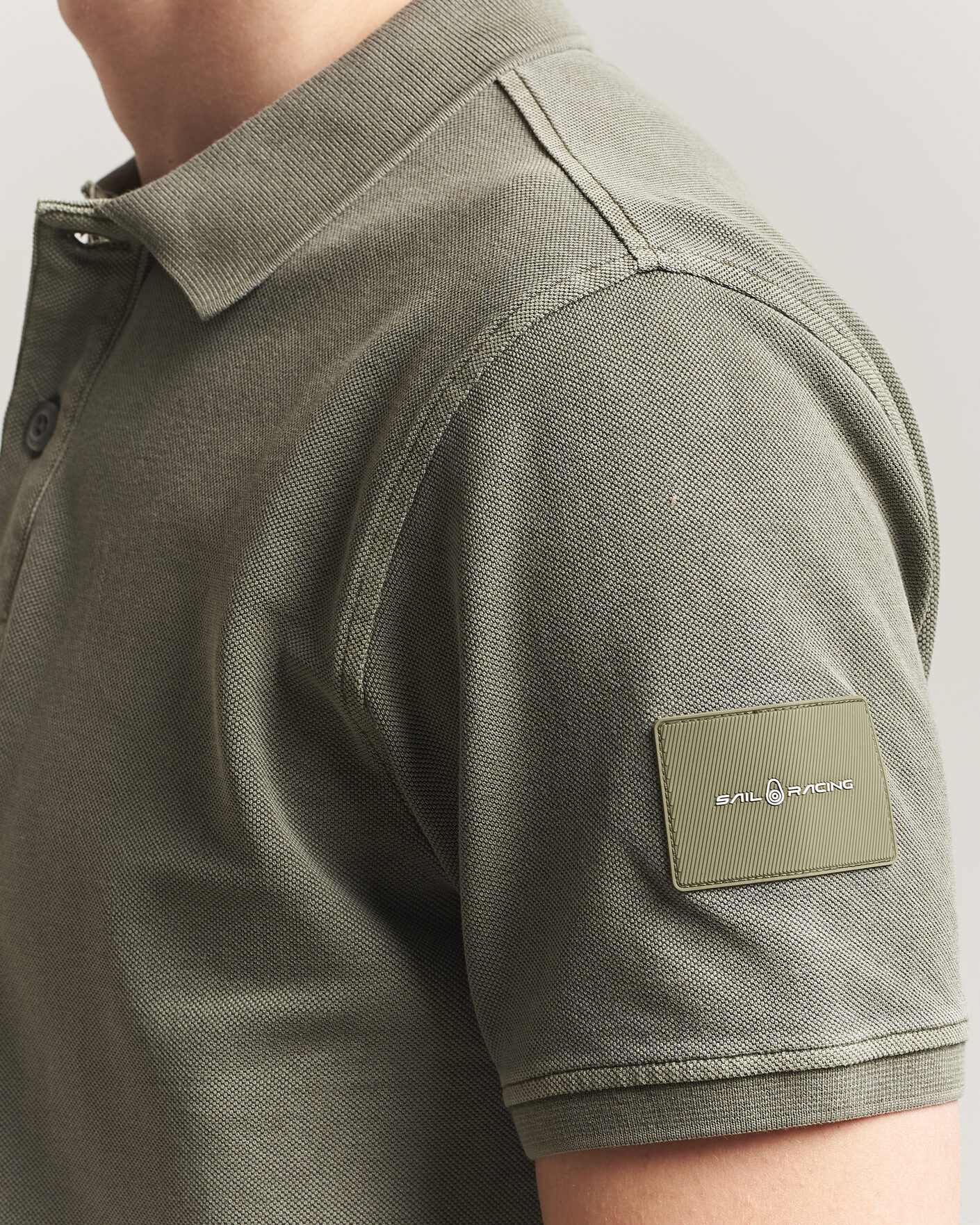 Herre | Polotrøjer | Sail Racing | Wind Pigment Dyed Polo Mud Green