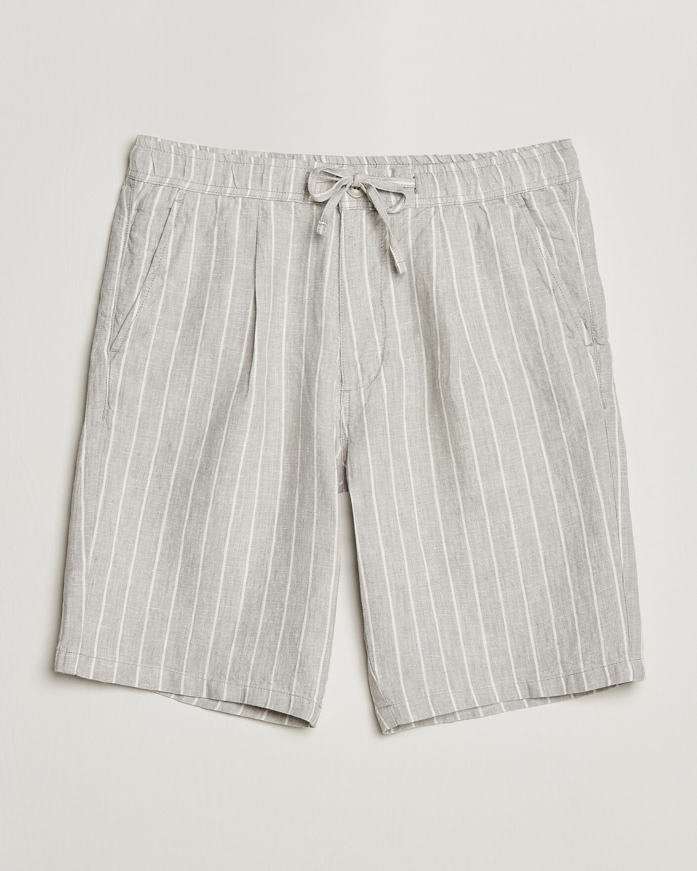 Herre | Shorts | KnowledgeCotton Apparel | Striped Loose Linen Shorts Grey