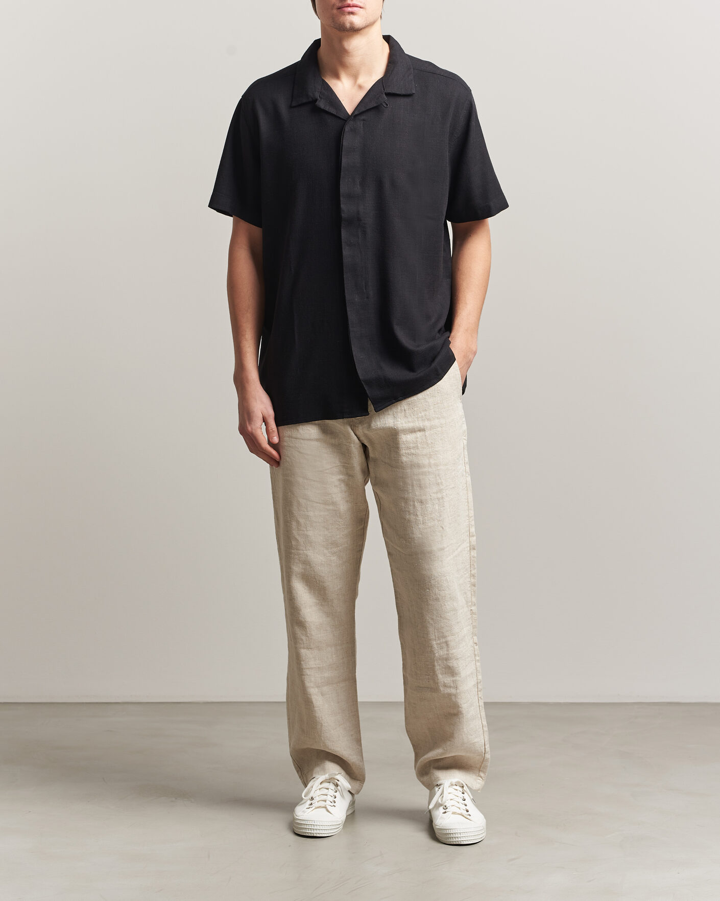 Herre | Skjorter | KnowledgeCotton Apparel | Linen/Lyocell Resort Shirt Black