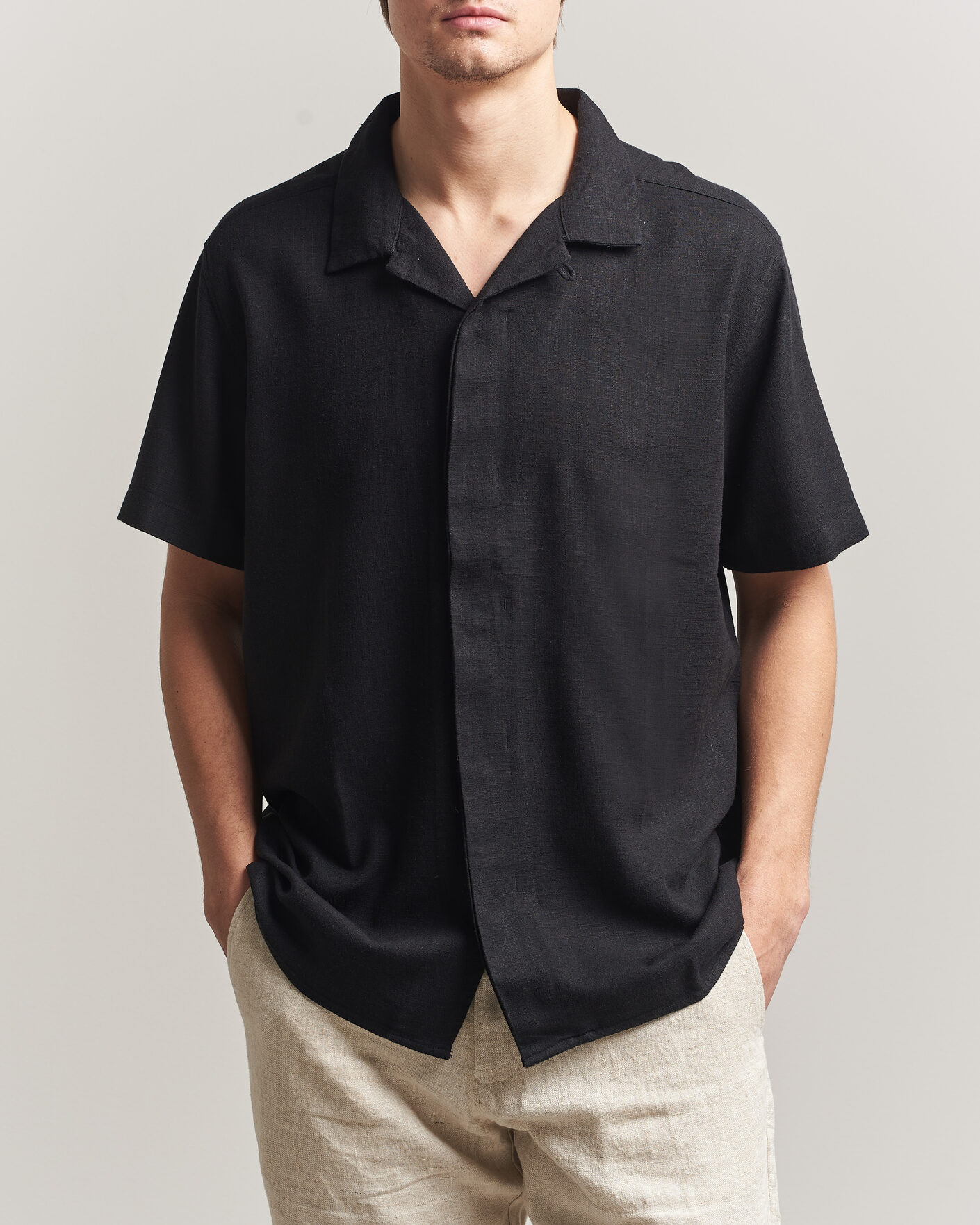 Herre | Skjorter | KnowledgeCotton Apparel | Linen/Lyocell Resort Shirt Black