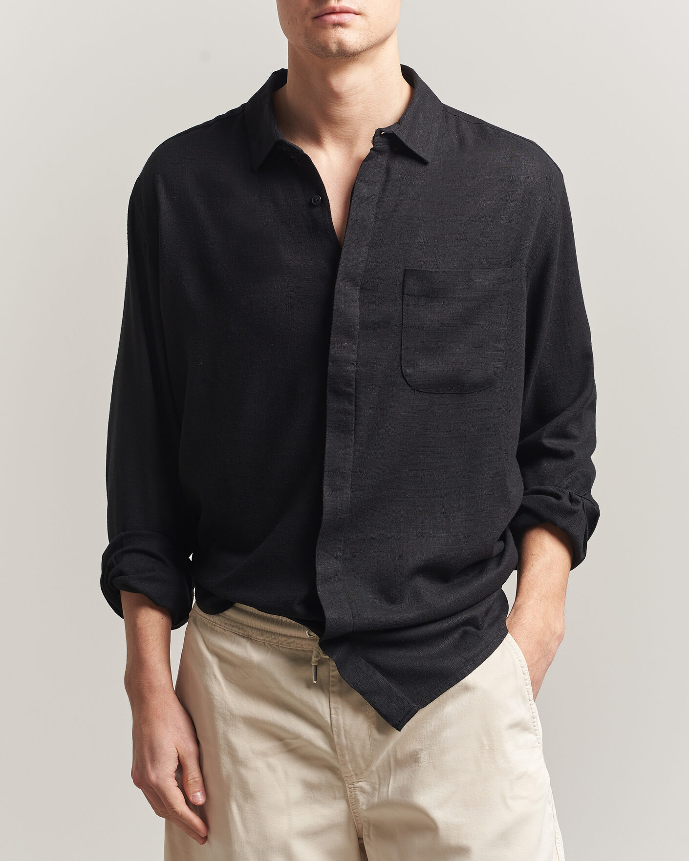 Herre | Skjorter | KnowledgeCotton Apparel | Linen/Lycell Relaxed Long Sleeve Shirt Black