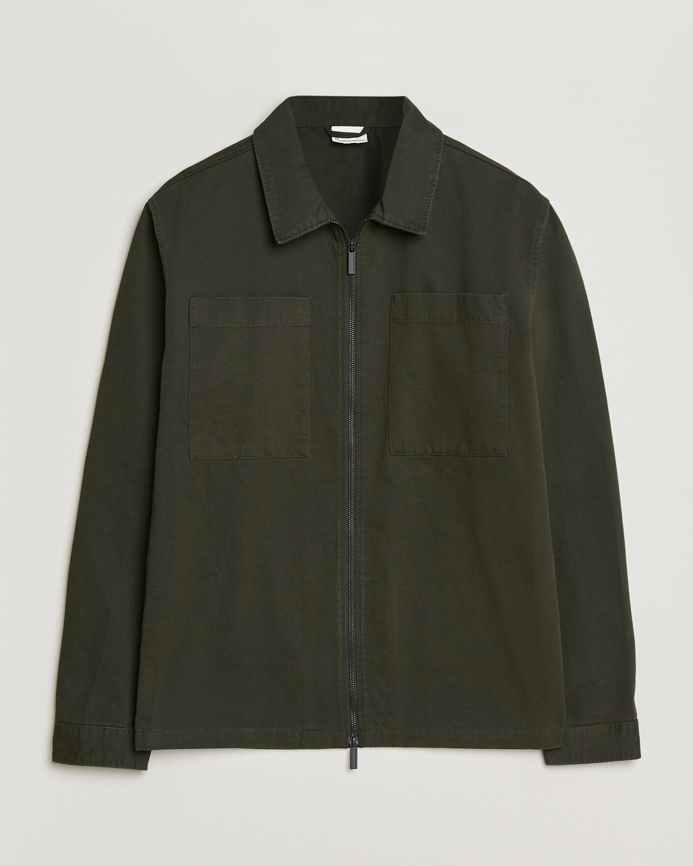 Herre | Skjorter | KnowledgeCotton Apparel | Cotton Twill Stretch Zip Overshirt Forest Night