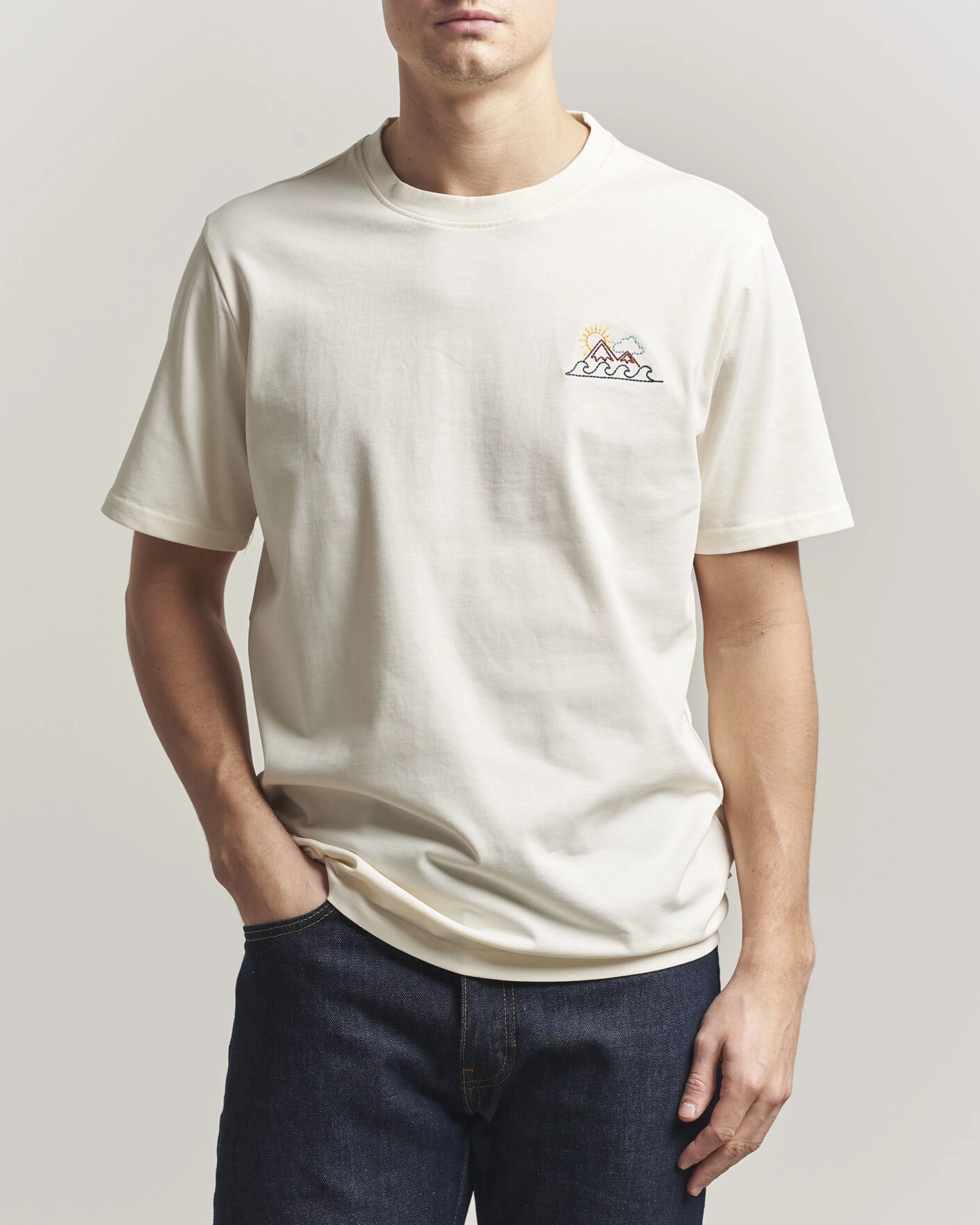 Herre | T-Shirts | KnowledgeCotton Apparel | Chest Print T-Shirt Egret