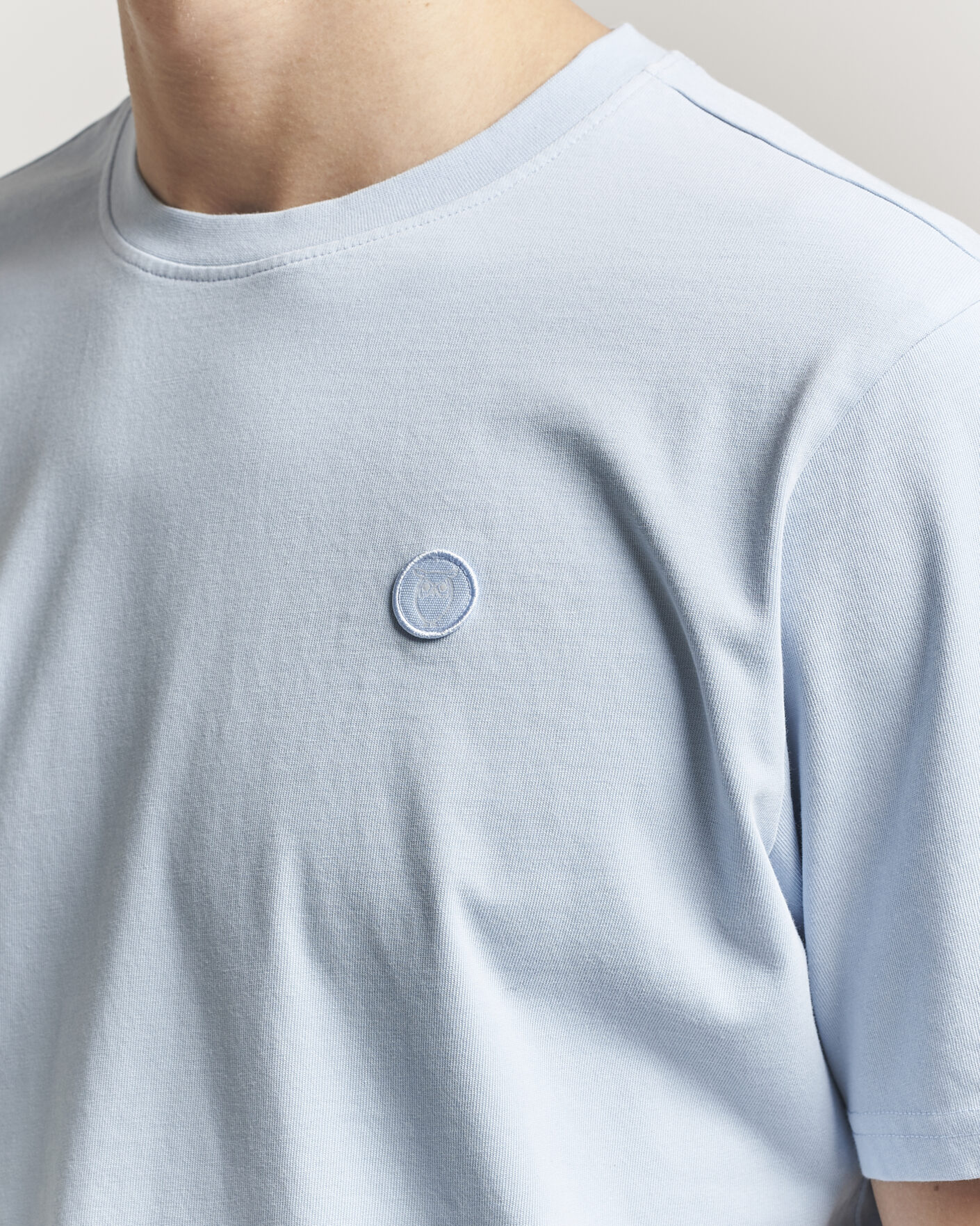 Herre | T-Shirts | KnowledgeCotton Apparel | Badge T-Shirt Skyway