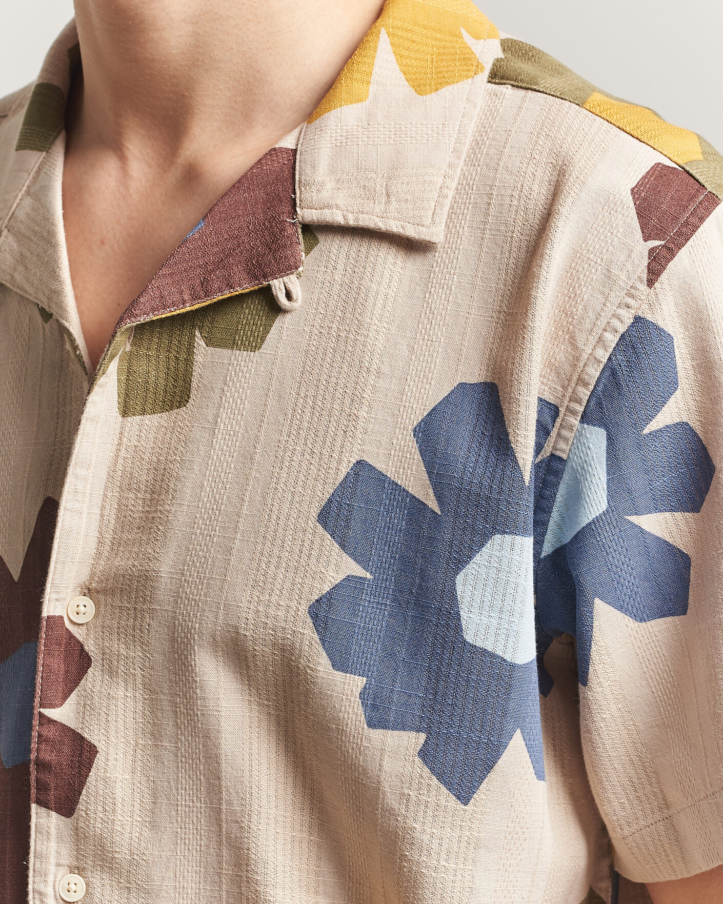 Herre | Skjorter | KnowledgeCotton Apparel | Relaxed Printed Cotton Short Sleeve Shirt Multi