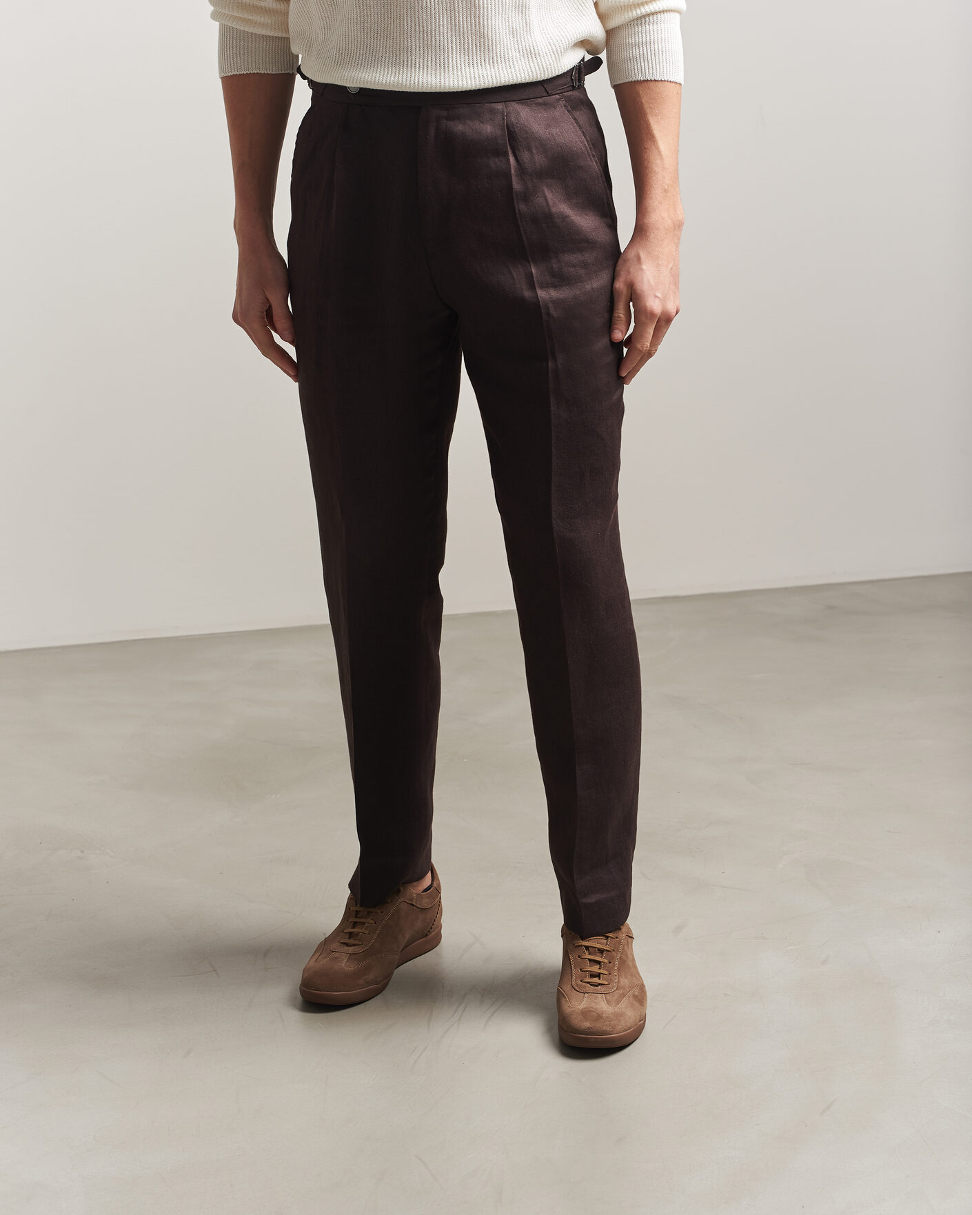 Herre | Sneakers | Loake Shoemakers | Mayfair Suede Dress Sneaker Flint