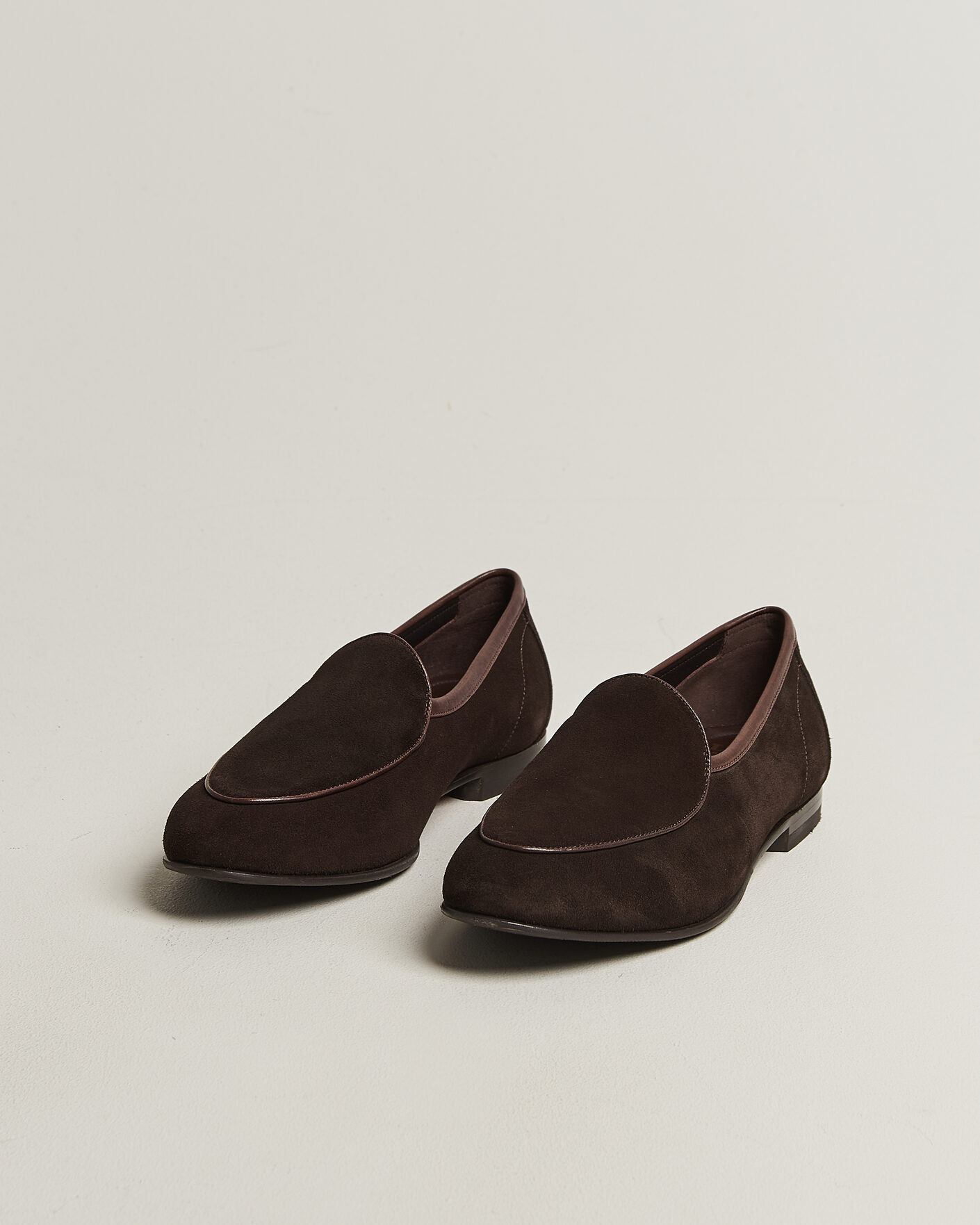 Herre | Loafers | Loake 1880 | Belgrave Suede Belgian Loafer Dark Brown