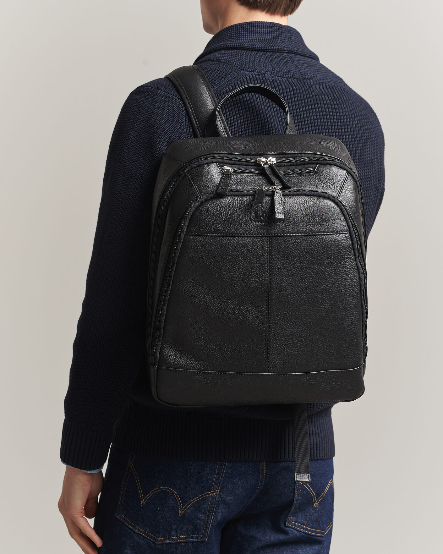 Herre | Tasker | Loake Shoemakers | Waterloo Grained Leather Backpack Black