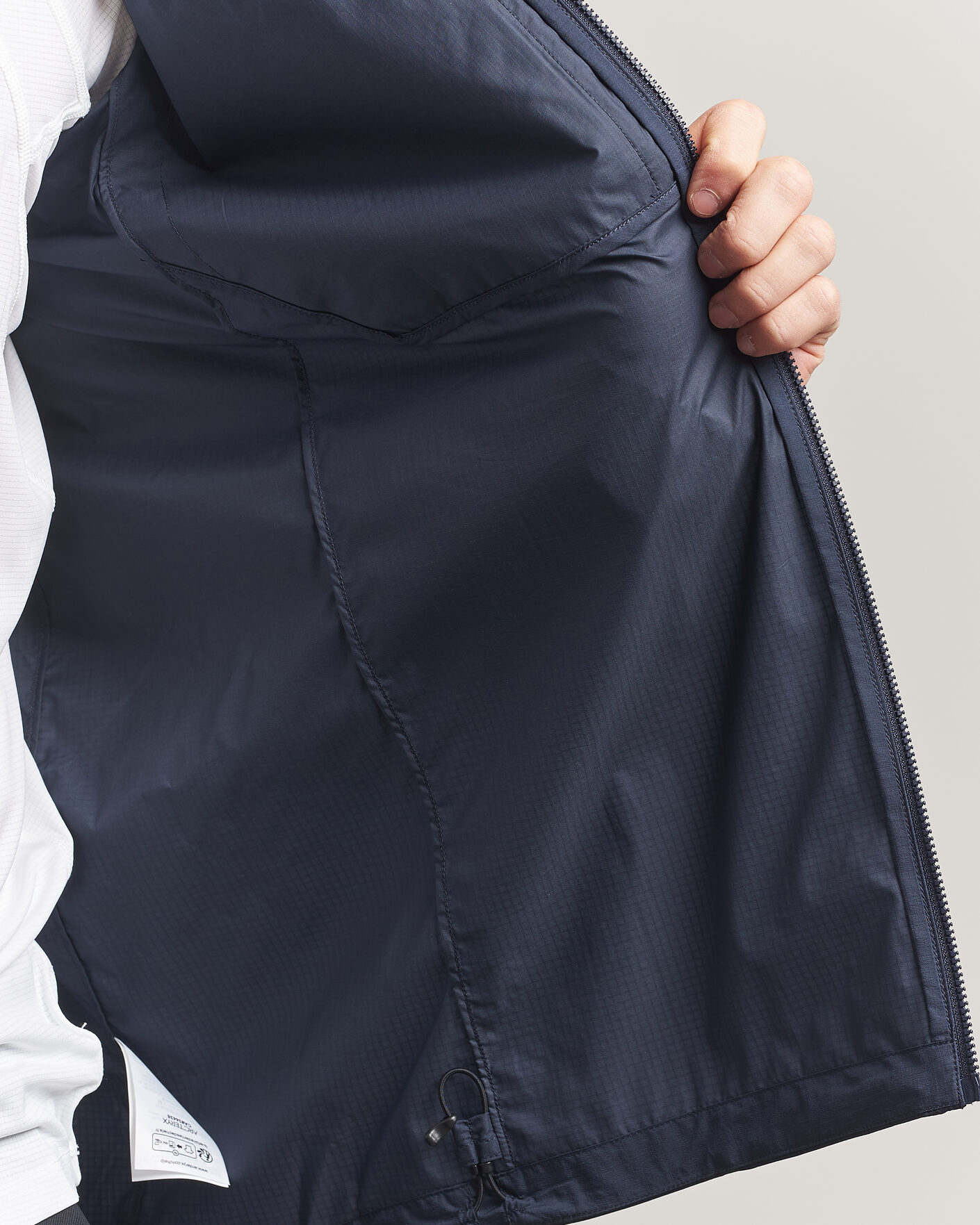 Herre | Jakker | Arc'teryx | Squamish Lightweight Hooded Jacket Black Sapphire