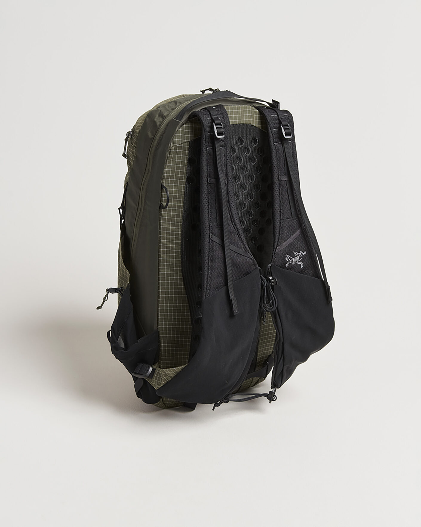 Herre | Tasker | Arc'teryx | Aerios 18L Backpack Forage
